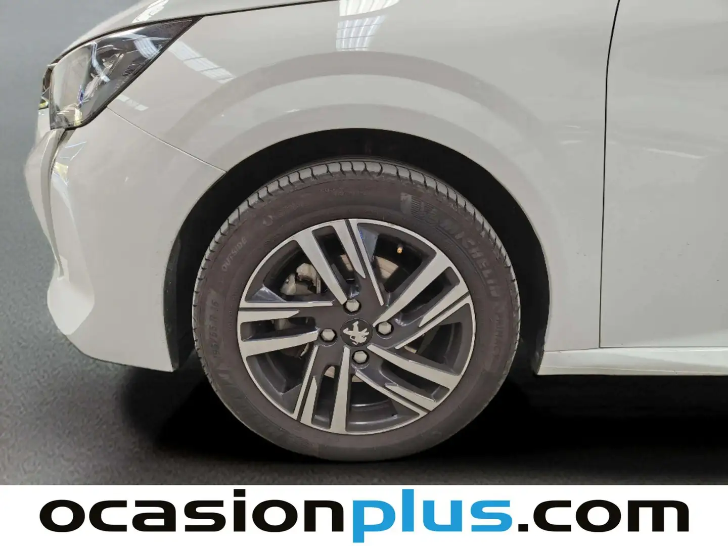 Foto Peugeot 208 Peugeot 208 BlueHDi 100 Allure (100 CV)