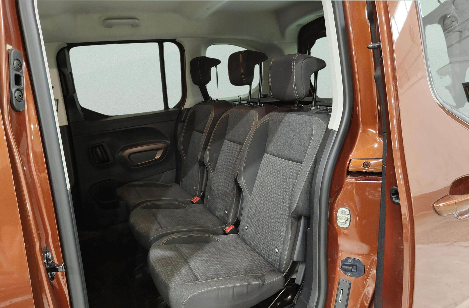 Peugeot Rifter BlueHDi 130 GT Line Standard - foto 11