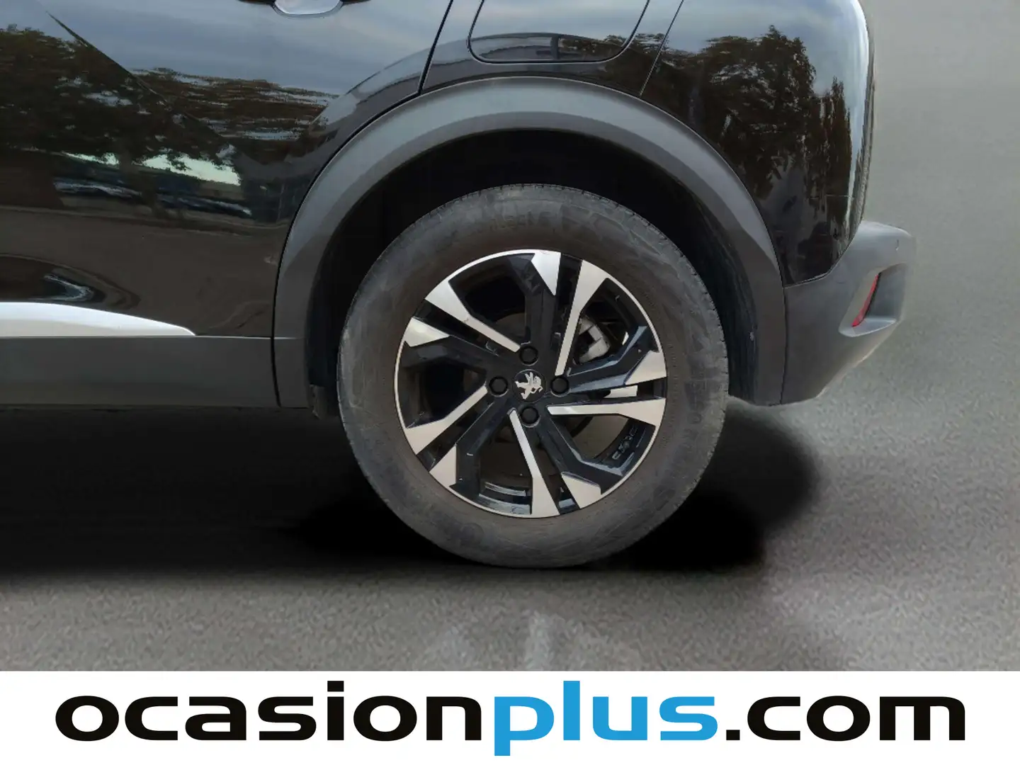 Foto Peugeot 2008 Peugeot 2008 PureTech 130 S&S Allure Pack EAT8 (130 CV)