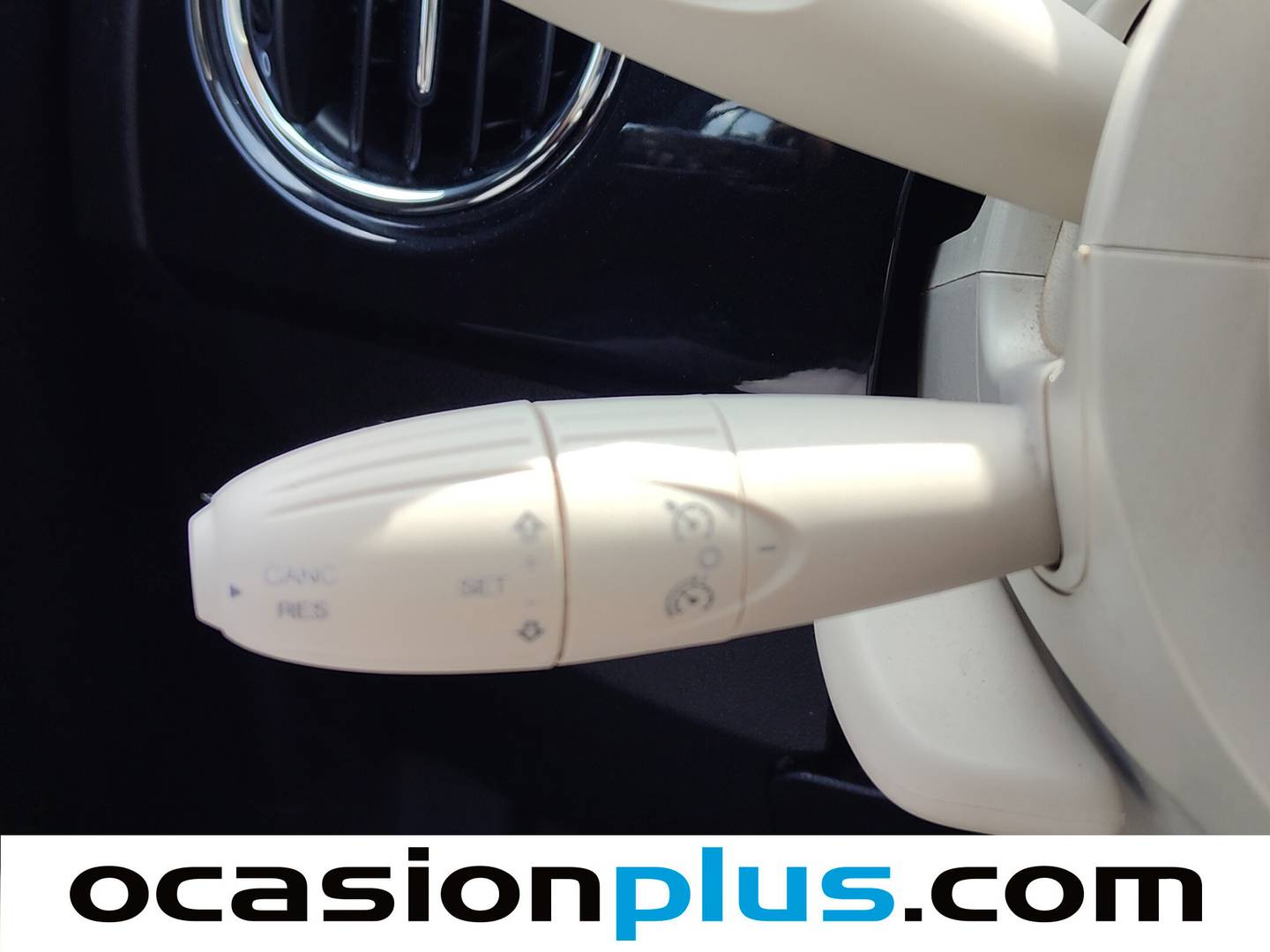 Equipamiento del Fiat 500 Fiat 500 1.0 Hybrid Dolcevita (70 CV)