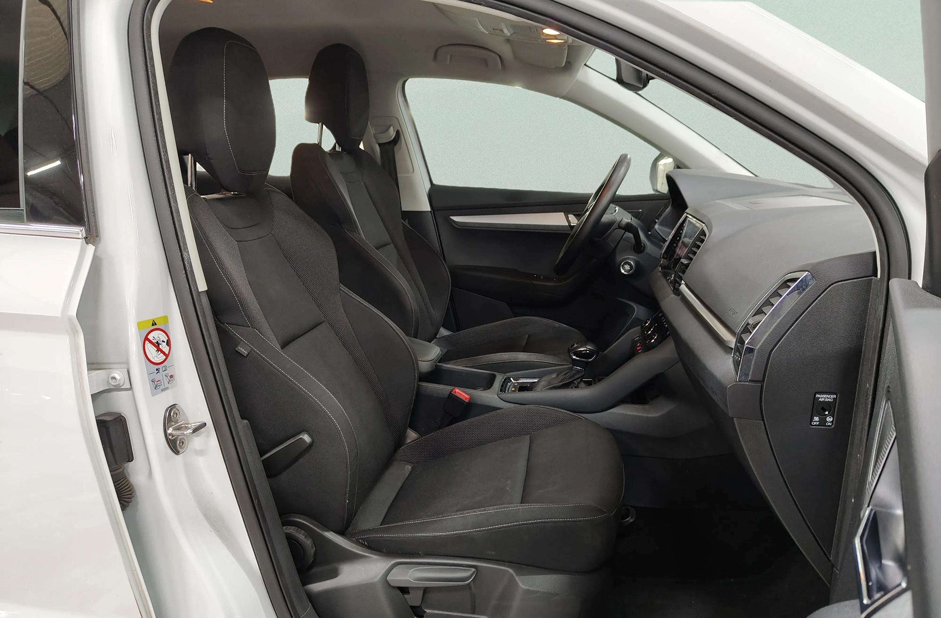 Škoda Karoq 1.5 TSI ACT Ambition DSG - foto 18