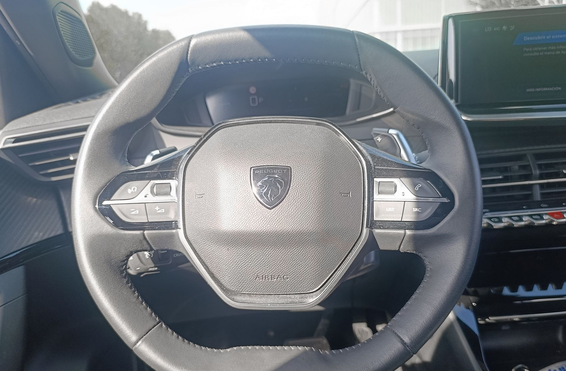 Peugeot 2008 Allure Hybrid eDCS6 - foto 22