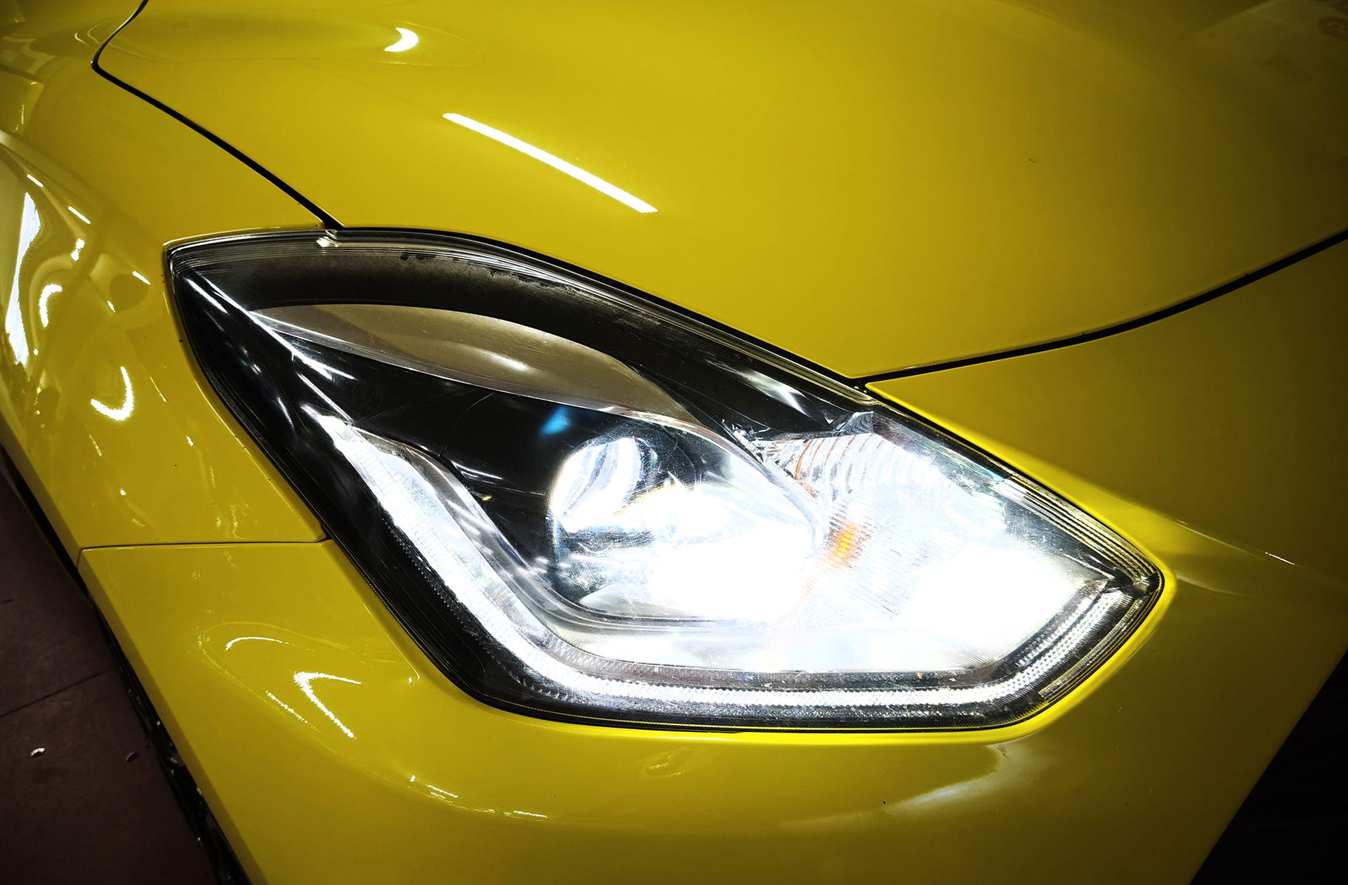 Suzuki Swift 1.4T Sport - foto 18