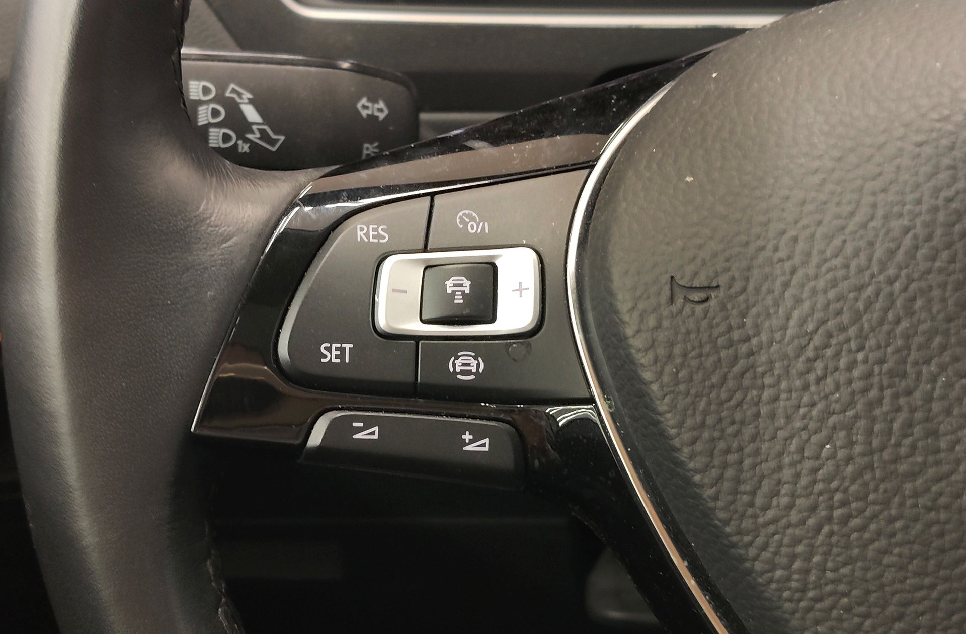 Volkswagen Tiguan Advance 1.5 TSI - foto 30
