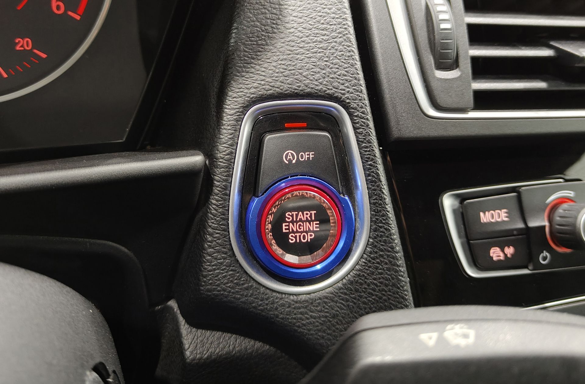 BMW Serie 2 218d Coupe - foto 29