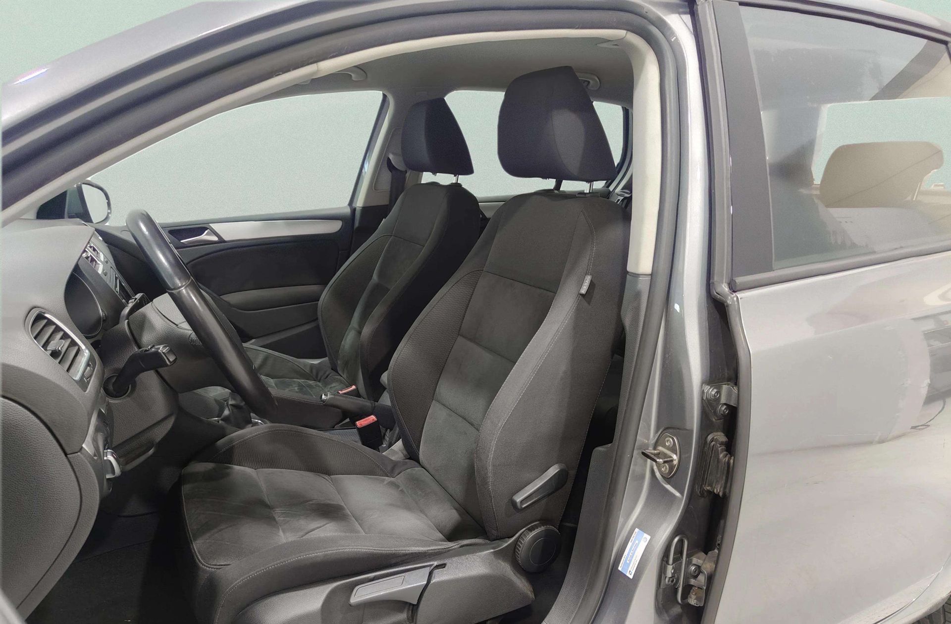Volkswagen Golf Sport 1.6 TDI - foto 10