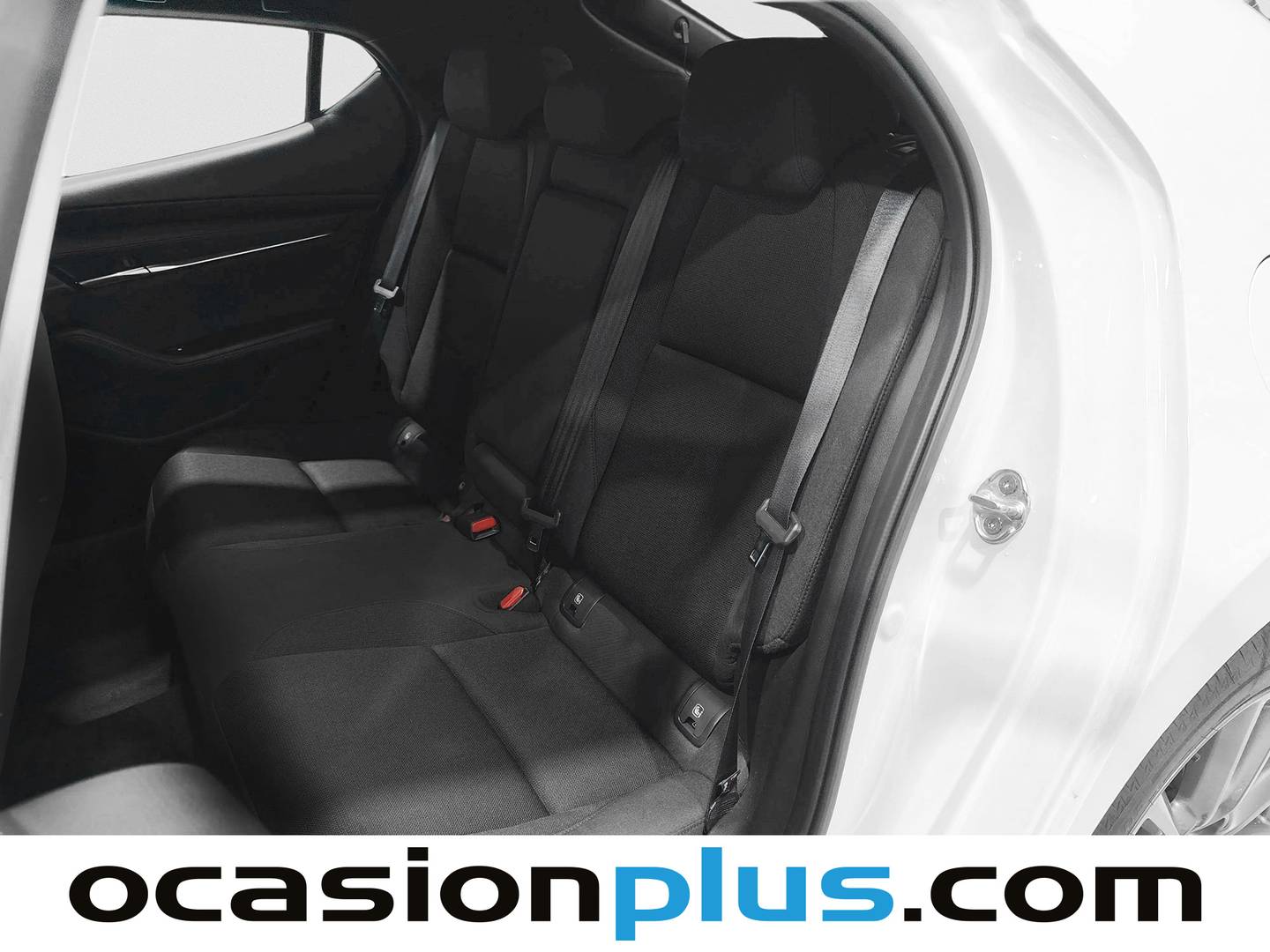 Foto asientos traseros Mazda Mazda3 Mazda Mazda 3 2.5L E-SKY G MHEV Centre-line (140 CV)