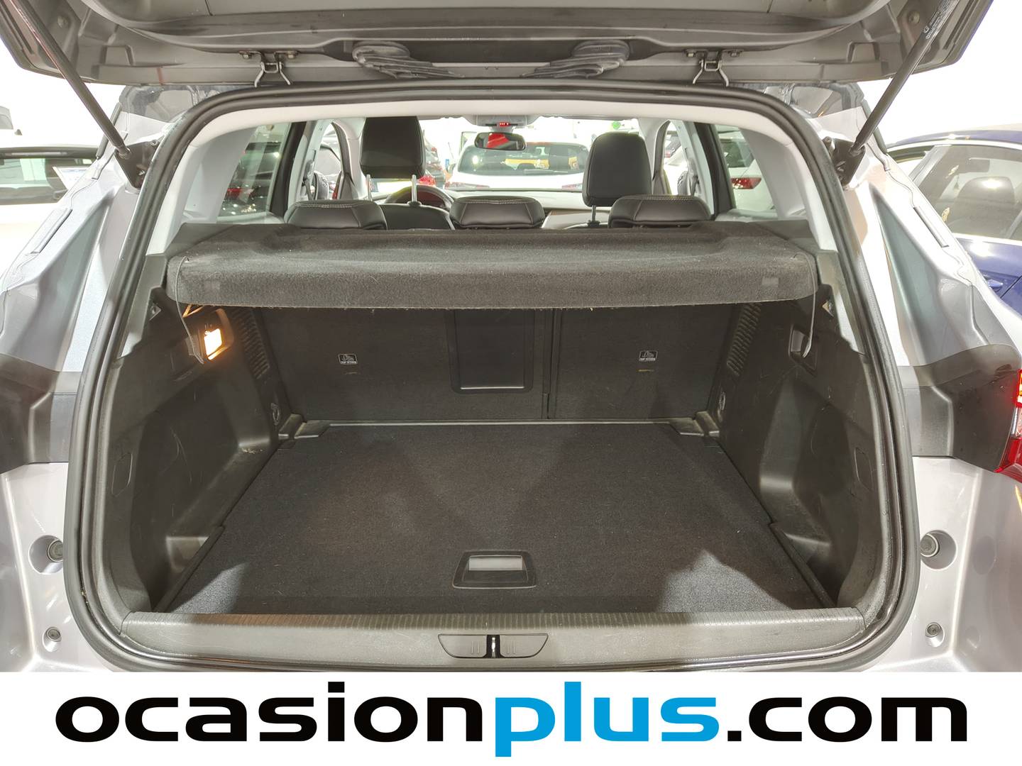 Fotos maletero Opel Grandland X Opel Grandland X 1.2 Turbo 120 Aniversario (130 CV)