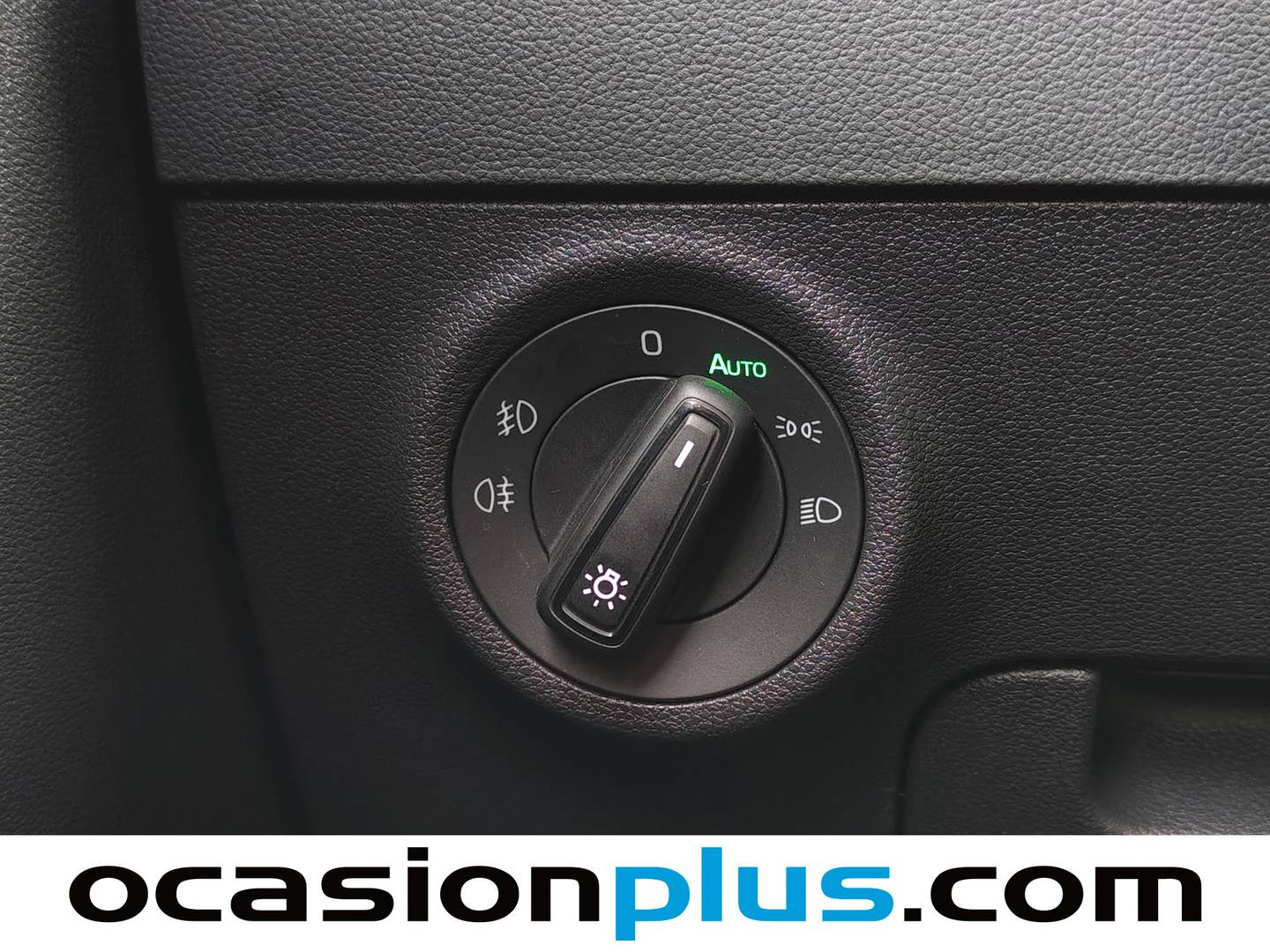 Foto Skoda Karoq Skoda Karoq 2.0 TDI Ambition 4X4 DSG (150 CV)