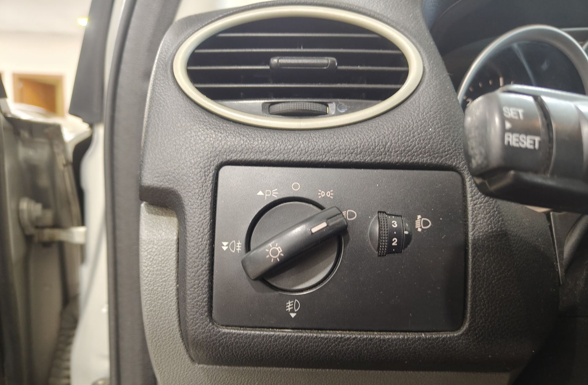 Ford Focus 1.6 TDCi Trend - foto 10