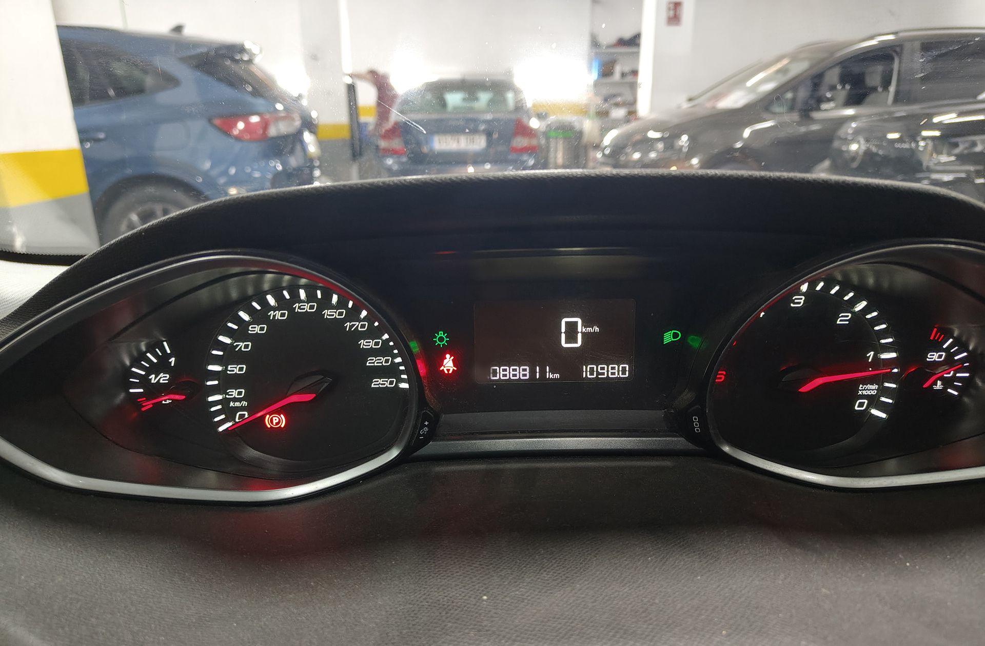 Peugeot 308 BlueHDi 100 Style - foto 21