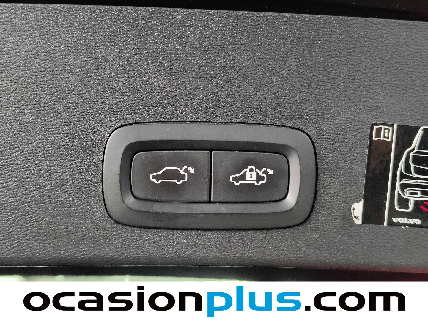 Volvo XC40 Volvo XC40 T3 Business Plus (163 CV) al mejor precio