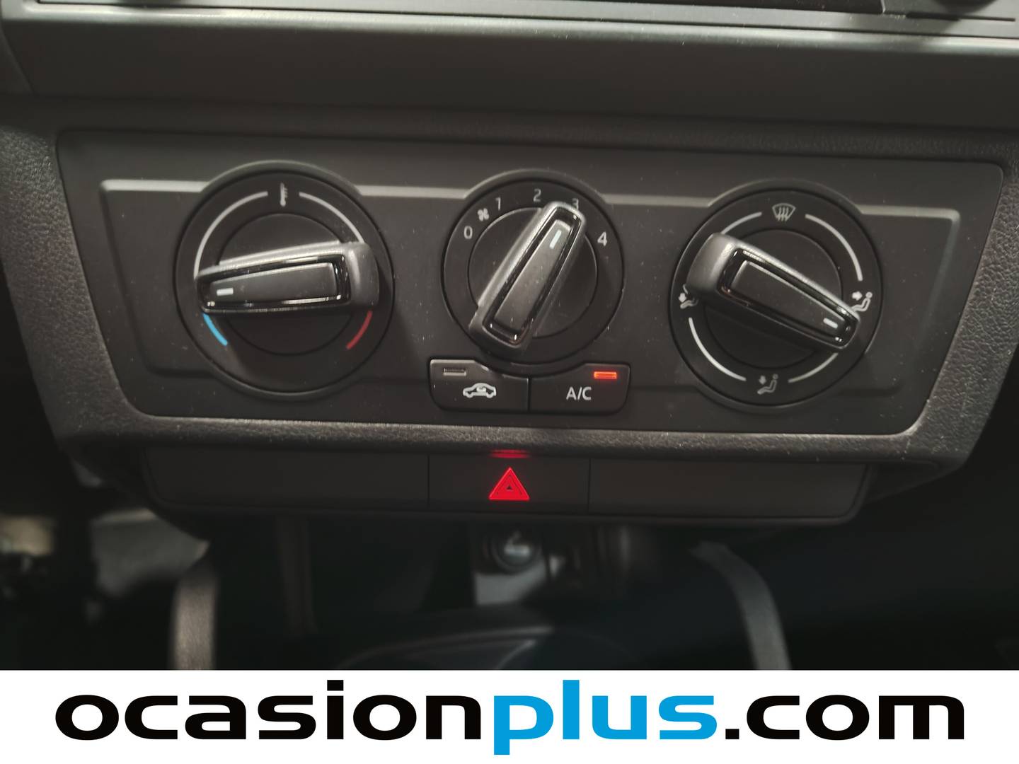 Extras del Seat Ibiza Seat Ibiza 1.0 Reference Plus (75 CV)