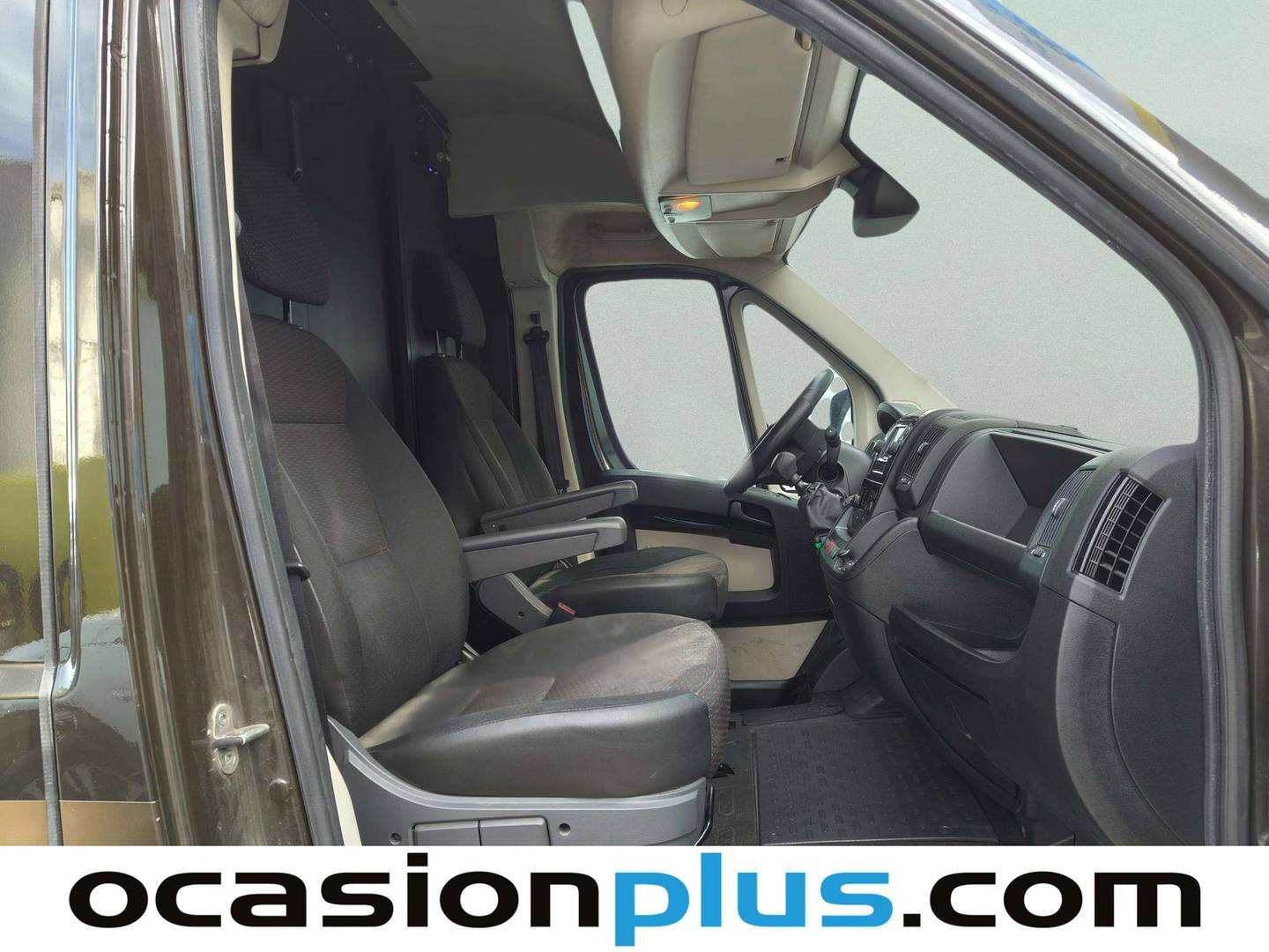 Foto Citroën Jumper Citroen Jumper BlueHDi 130 35 L3H2 (130 CV)