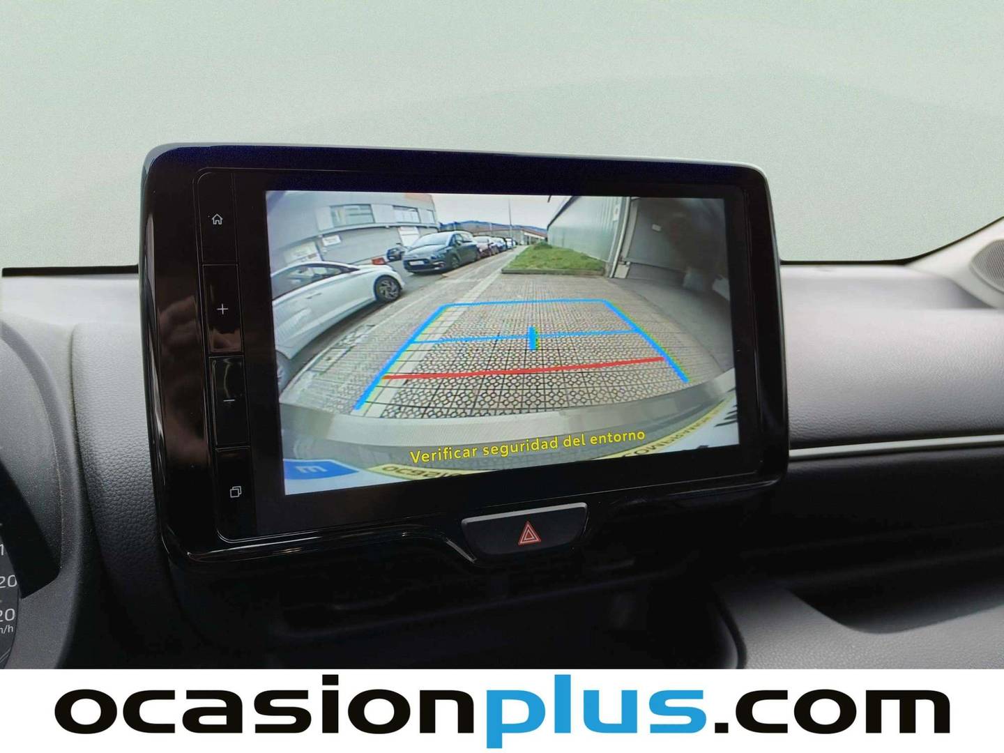 Equipamiento del Toyota Yaris Toyota Yaris 120H Active Plus (116 CV)