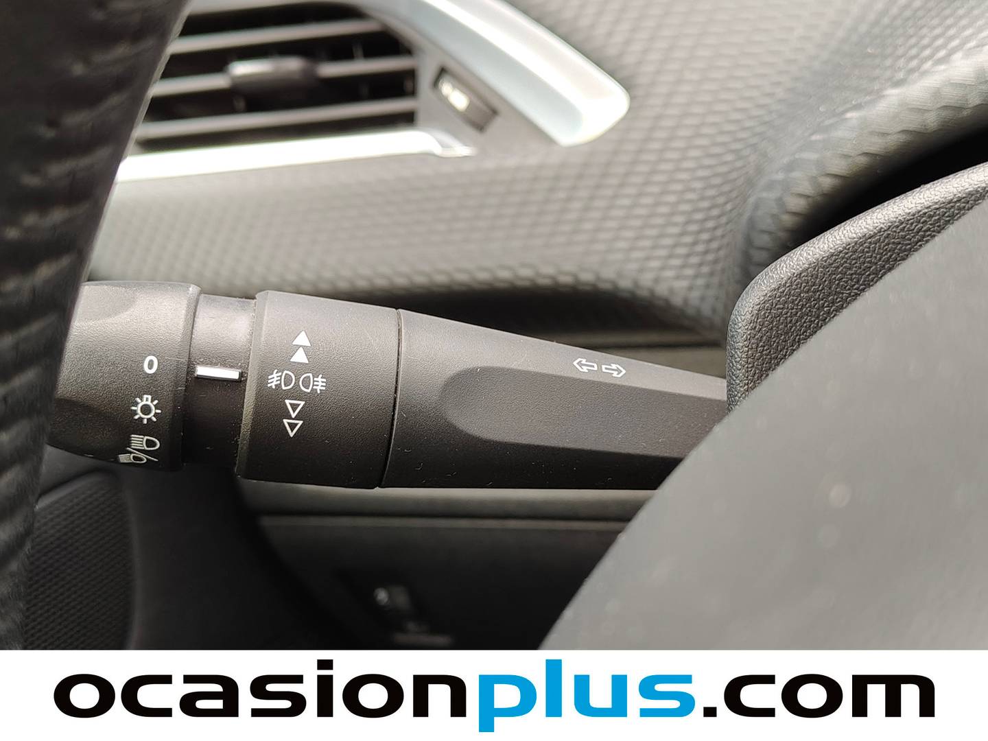 Peugeot 208 Peugeot 208 1.2 PureTech Style (82 CV) de segunda mano