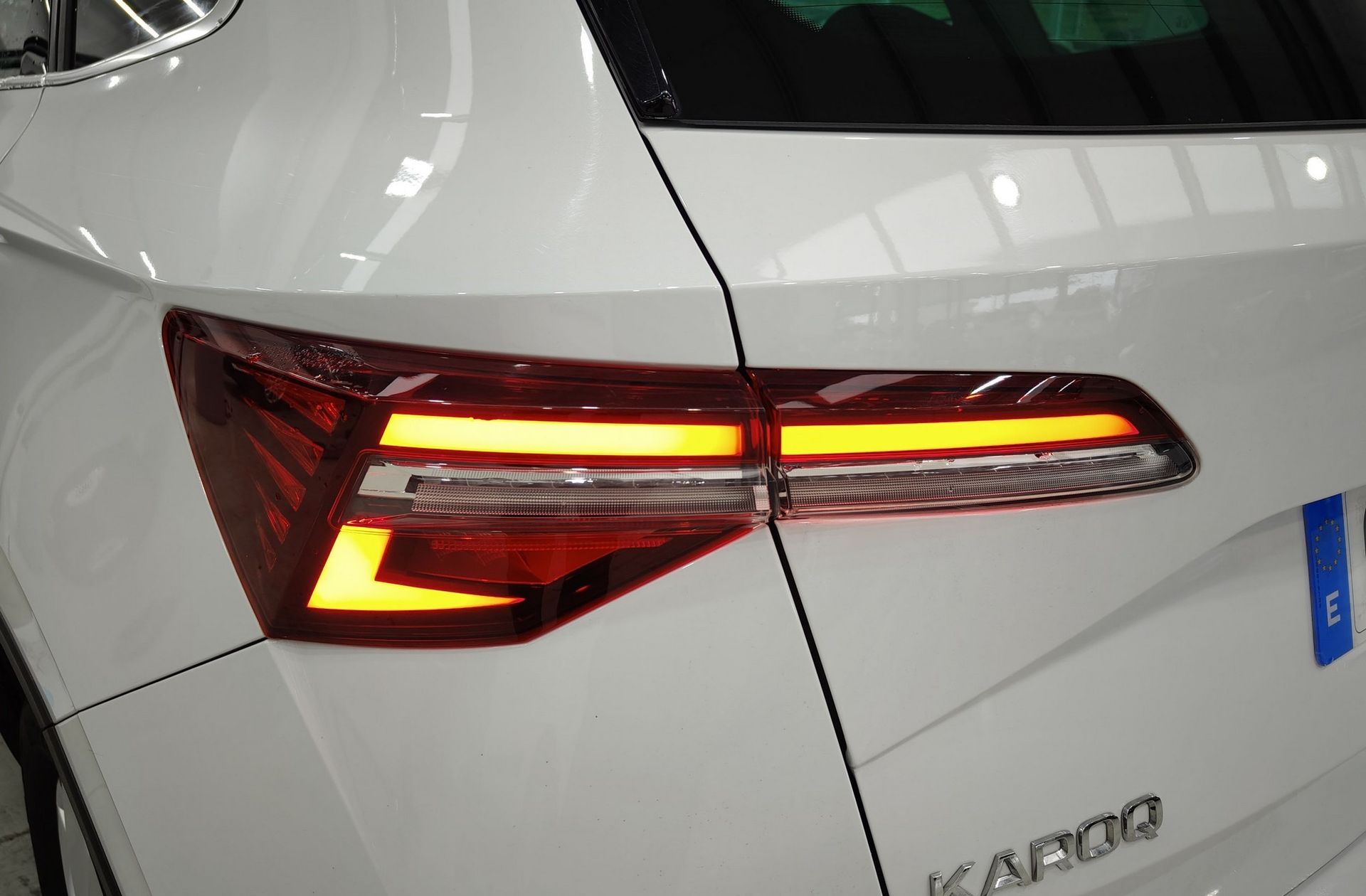 Škoda Karoq 2.0 TDI Selection - foto 19