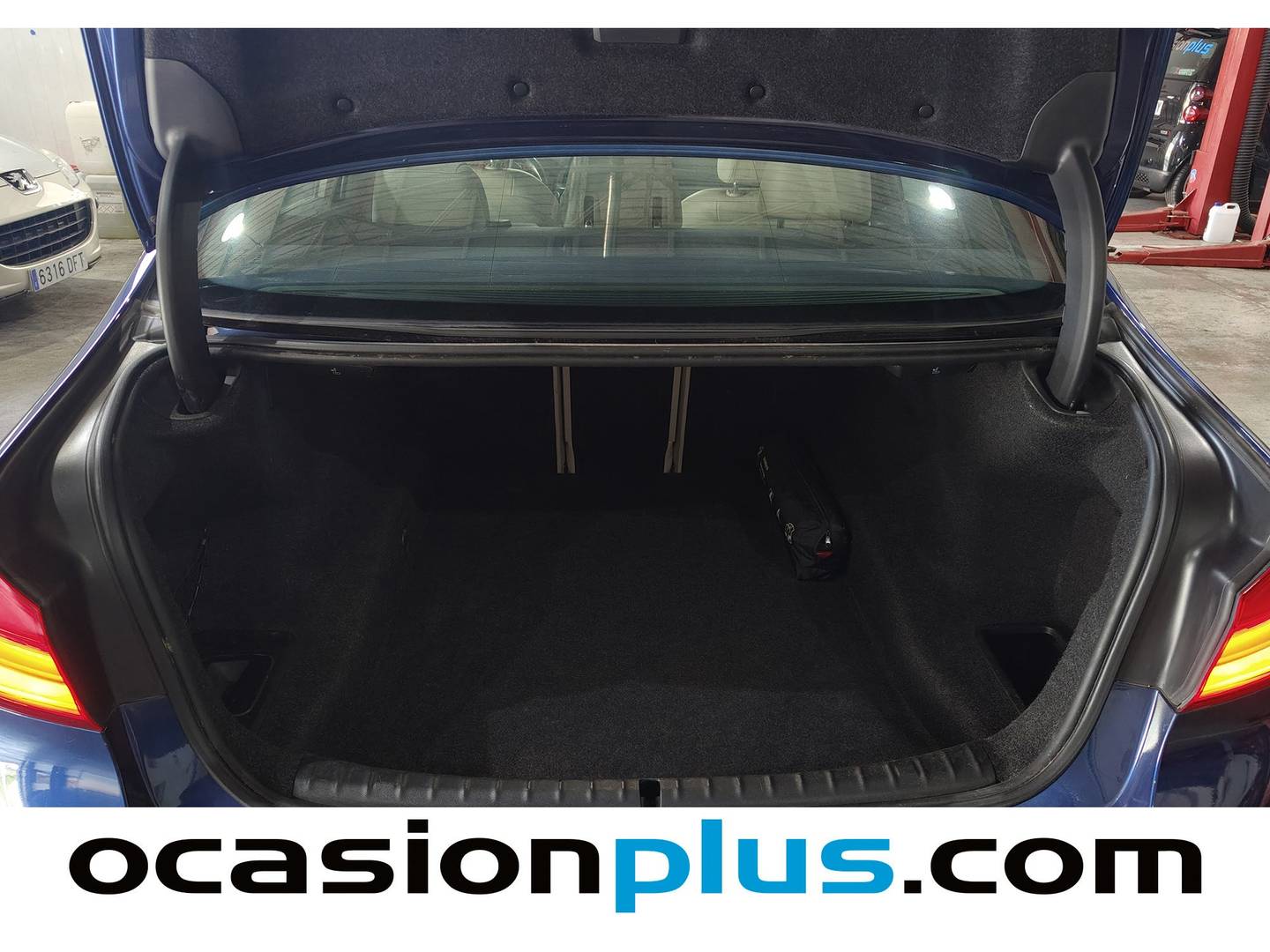 Foto BMW Serie 5 BMW Serie 5 520d Business (190 CV) Pack M siete plazas