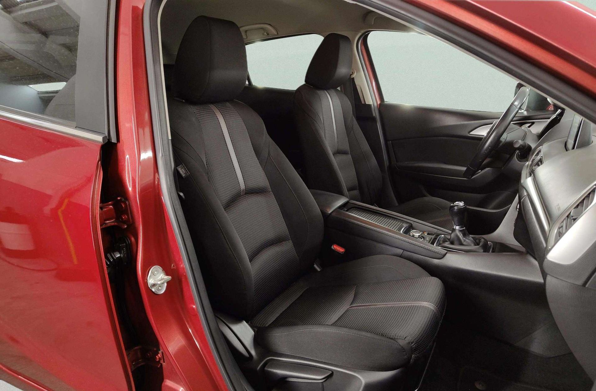 Mazda Mazda3 2.0 Skyactiv-G Origin+Navegador - foto 18