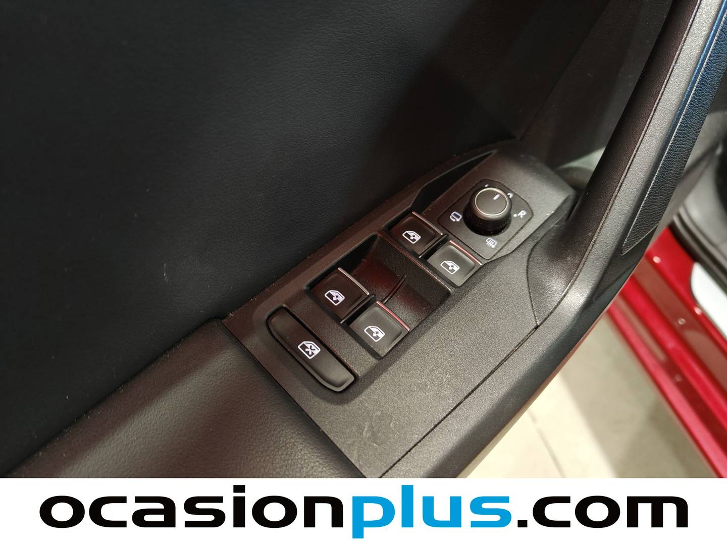 Foto Seat León SEAT León 1.5 eTSI S&S FR Go L DSG (150 CV)