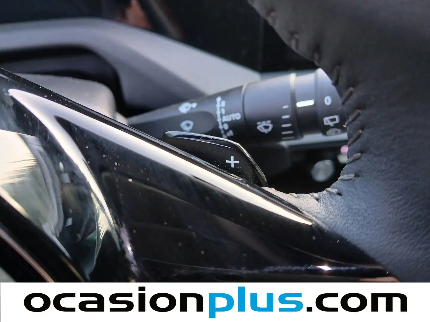 Foto Peugeot 308 Peugeot 308 Allure Hybrid eDCS6 (145 CV)