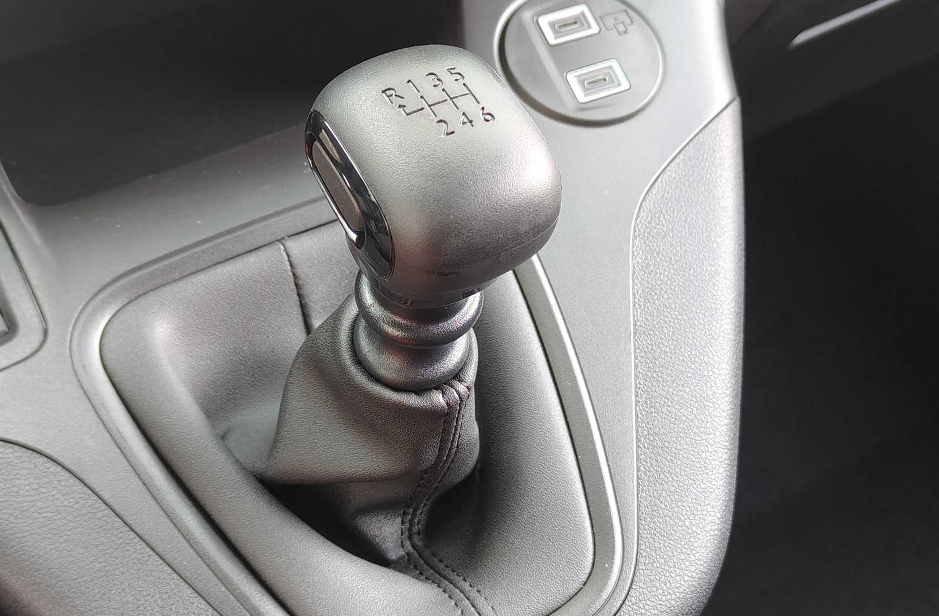 Fiat Doblò Furgon Furgón BlueHDi 100 M - foto 5