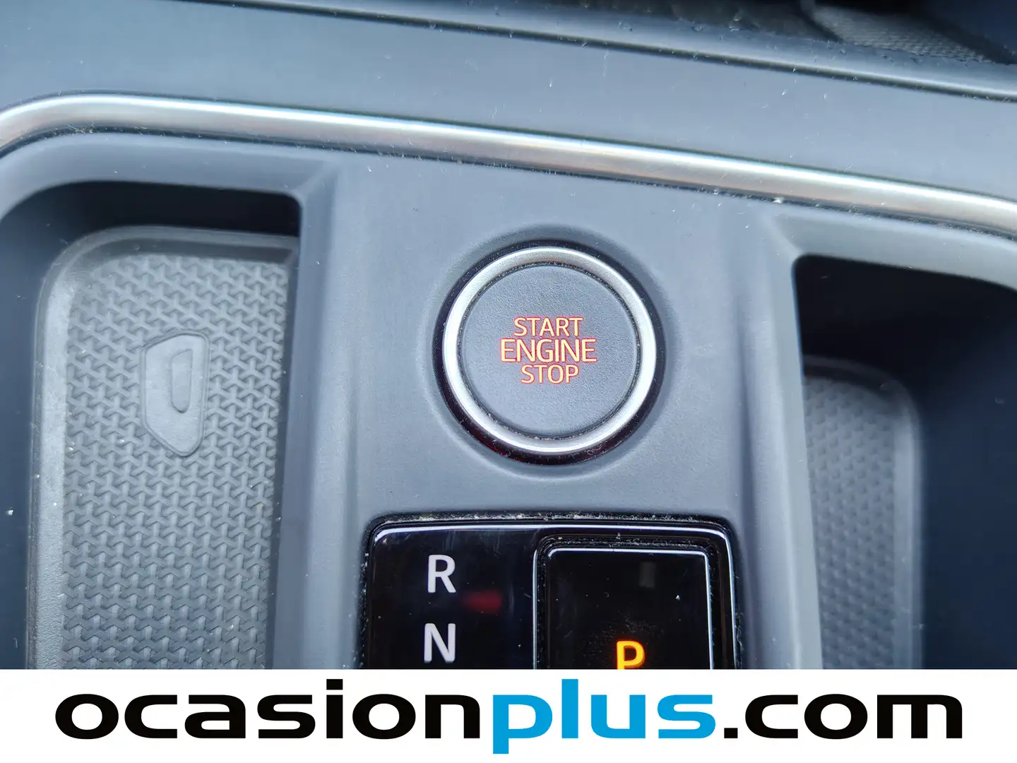 Foto Seat León SEAT León 1.5 eTSI S&S FR Go L DSG (150 CV)