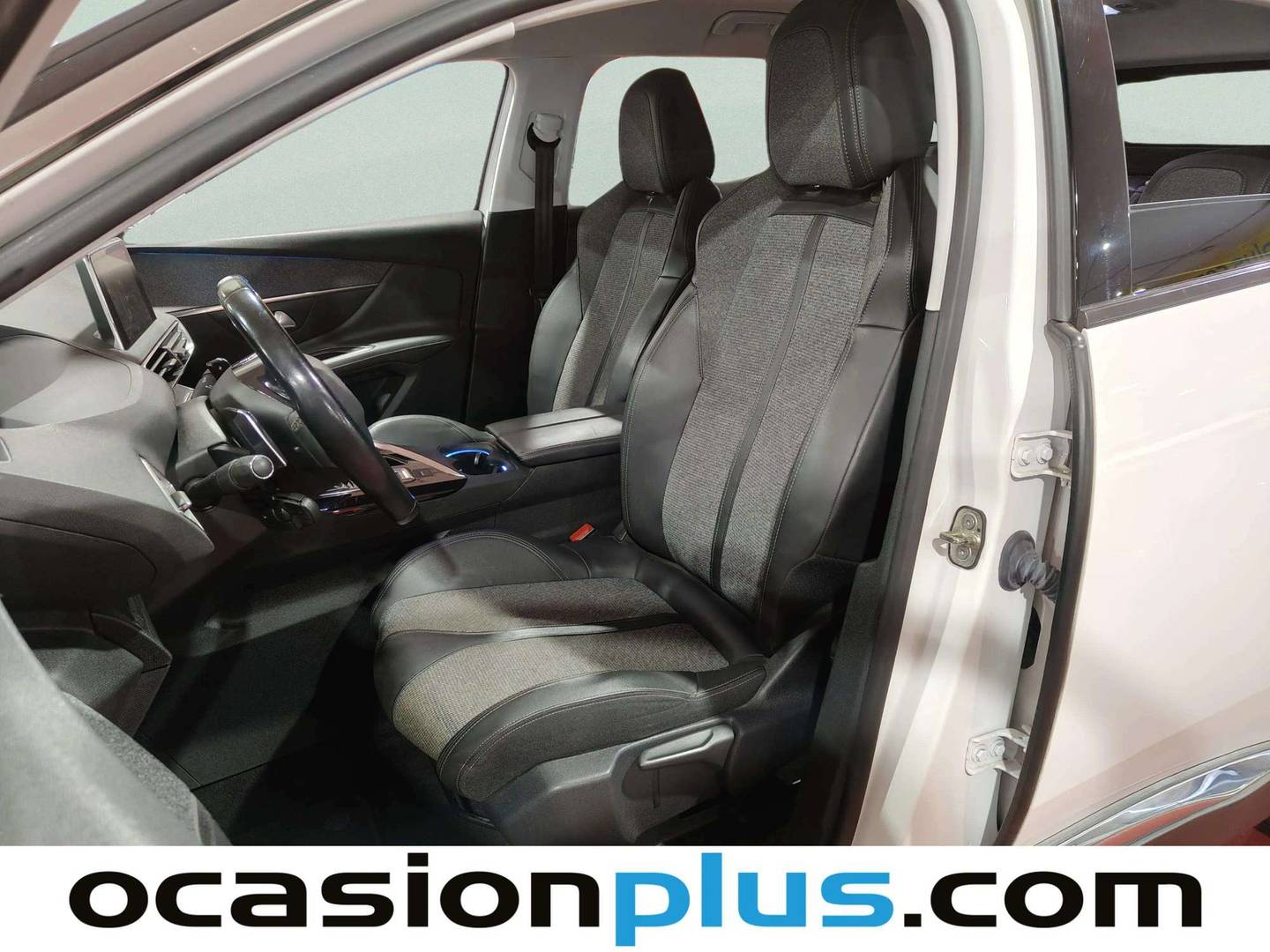 Foto Peugeot 3008 Peugeot 3008 PureTech 130 S&S Allure EAT8 (130 CV)