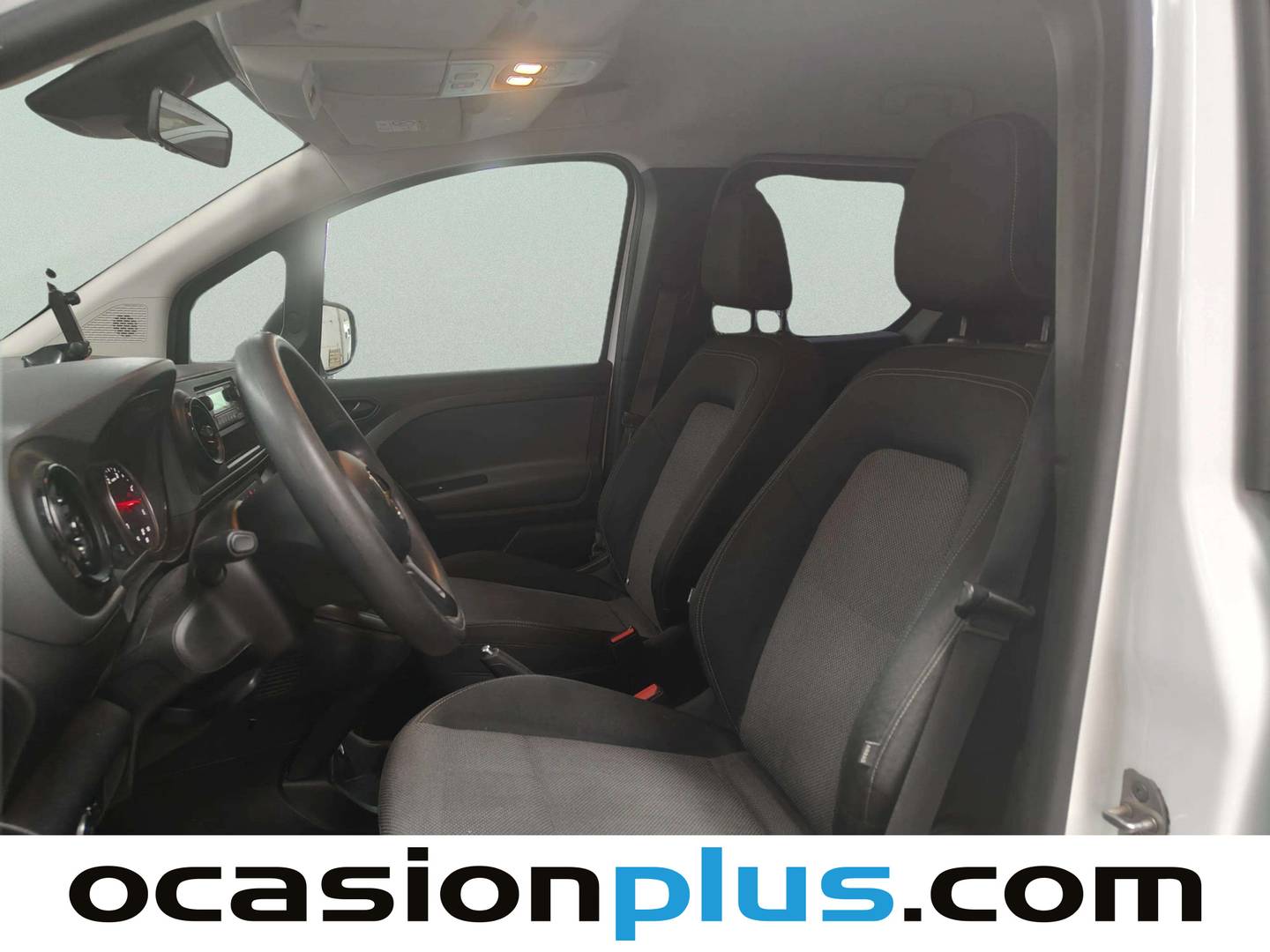 Foto asientos delanteros Mercedes Citan Mercedes-Benz Citan Combi 110 CDI Tourer Base Largo (95 CV)