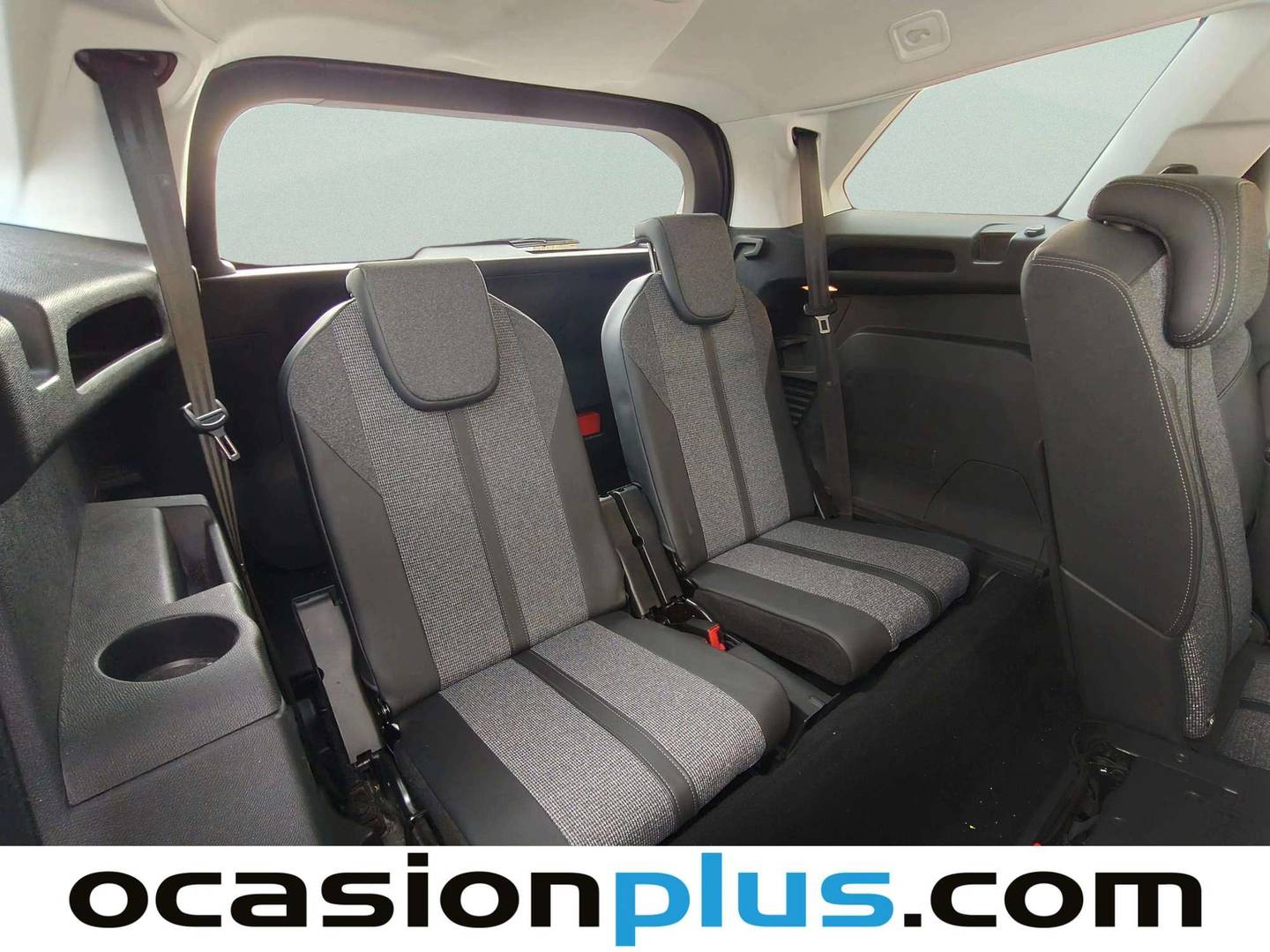 Extras y acabados del Peugeot 5008 Peugeot 5008 BlueHDi 130 S&S Allure (130 CV) EAT8 7 PLAZAS