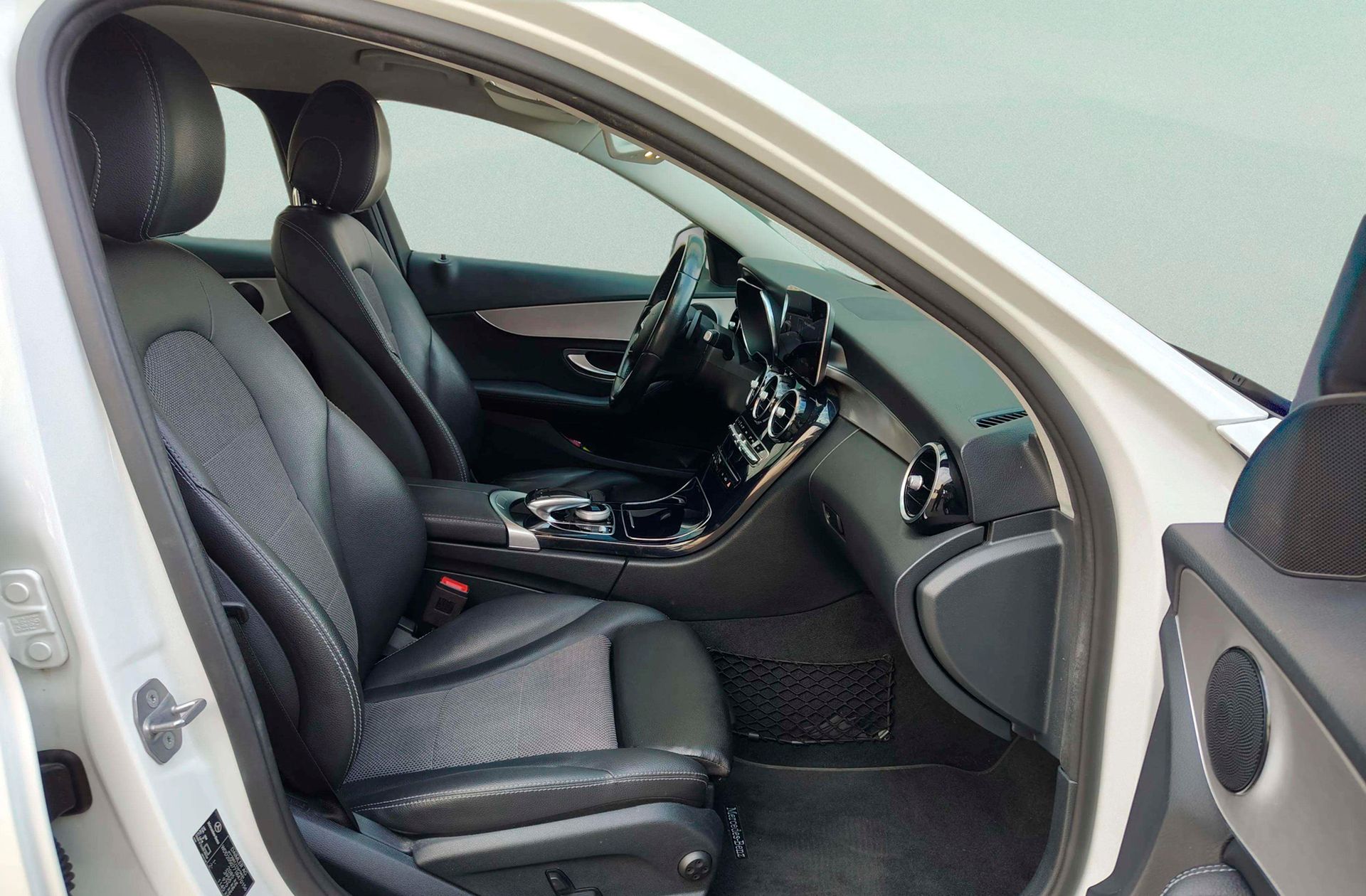 Mercedes-Benz Clase C 200 Pack AMG - foto 19