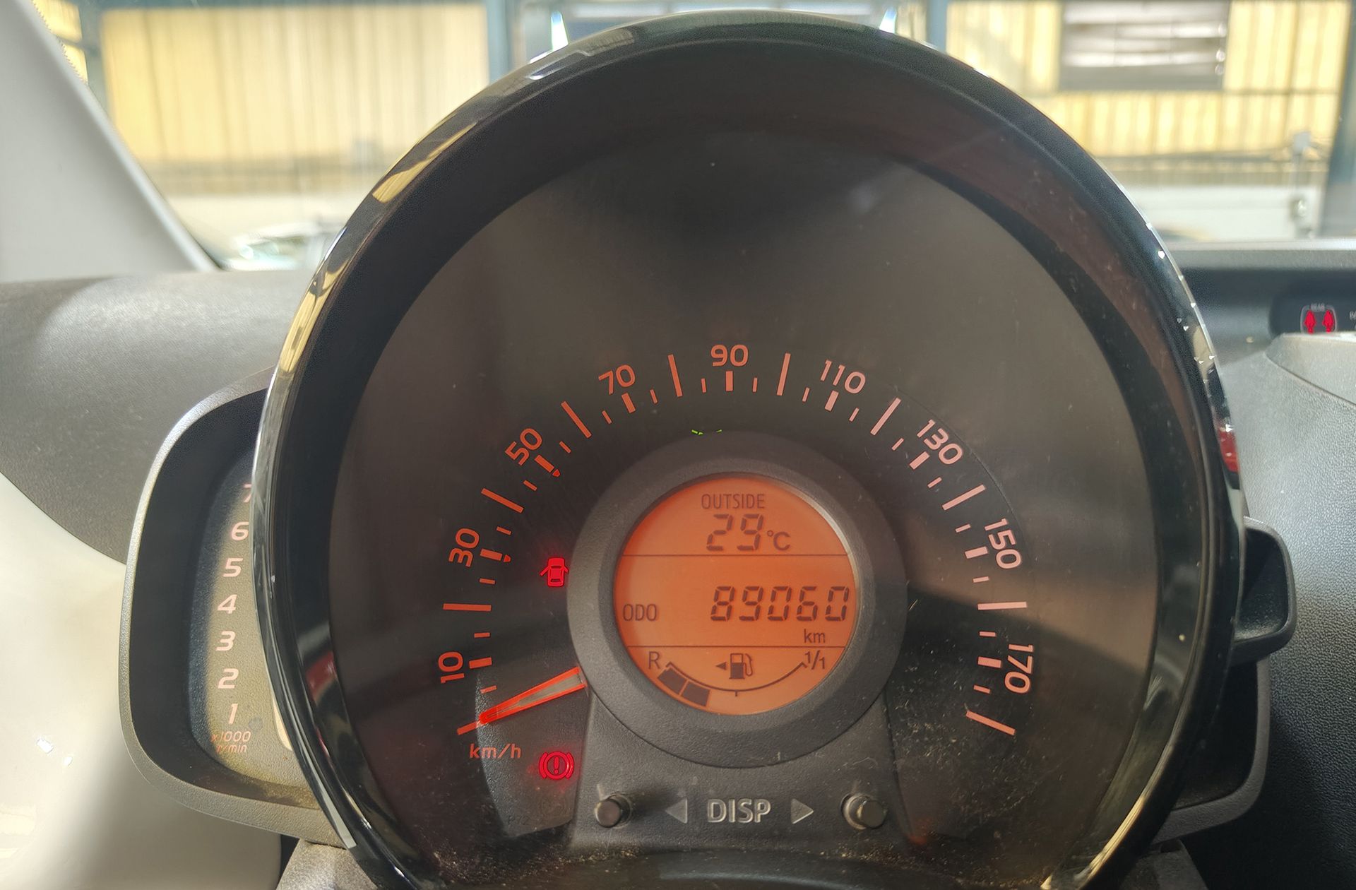 Toyota Aygo 1.0 x-sky - foto 25