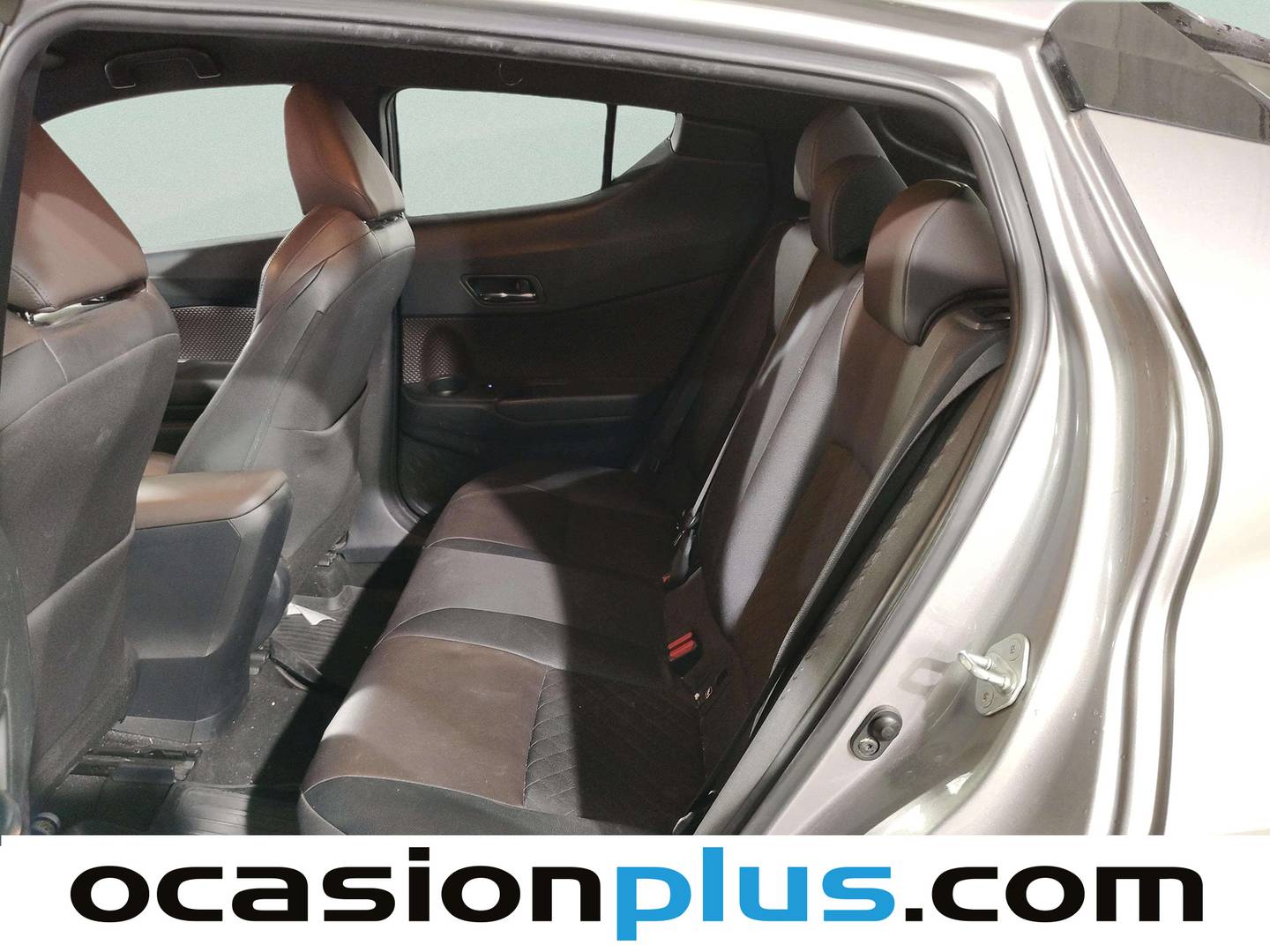 Foto asientos traseros Toyota C-HR Toyota C-HR 1.8 125H Dynamic Plus (122 CV)