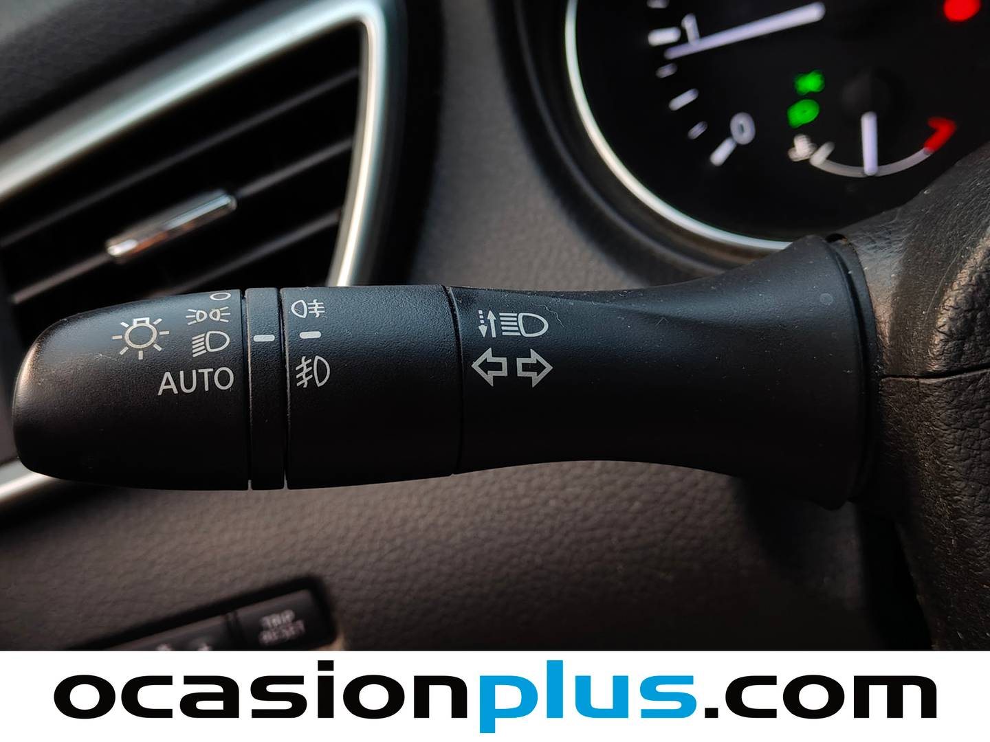Nissan QASHQAI Nissan Qashqai dCi 130 N-Connecta 4x2 XTronic (130 CV) de segunda mano