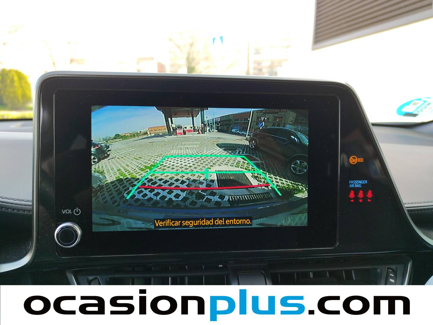 Acabados Toyota C-HR Toyota C-HR 180H Advance (184 CV)