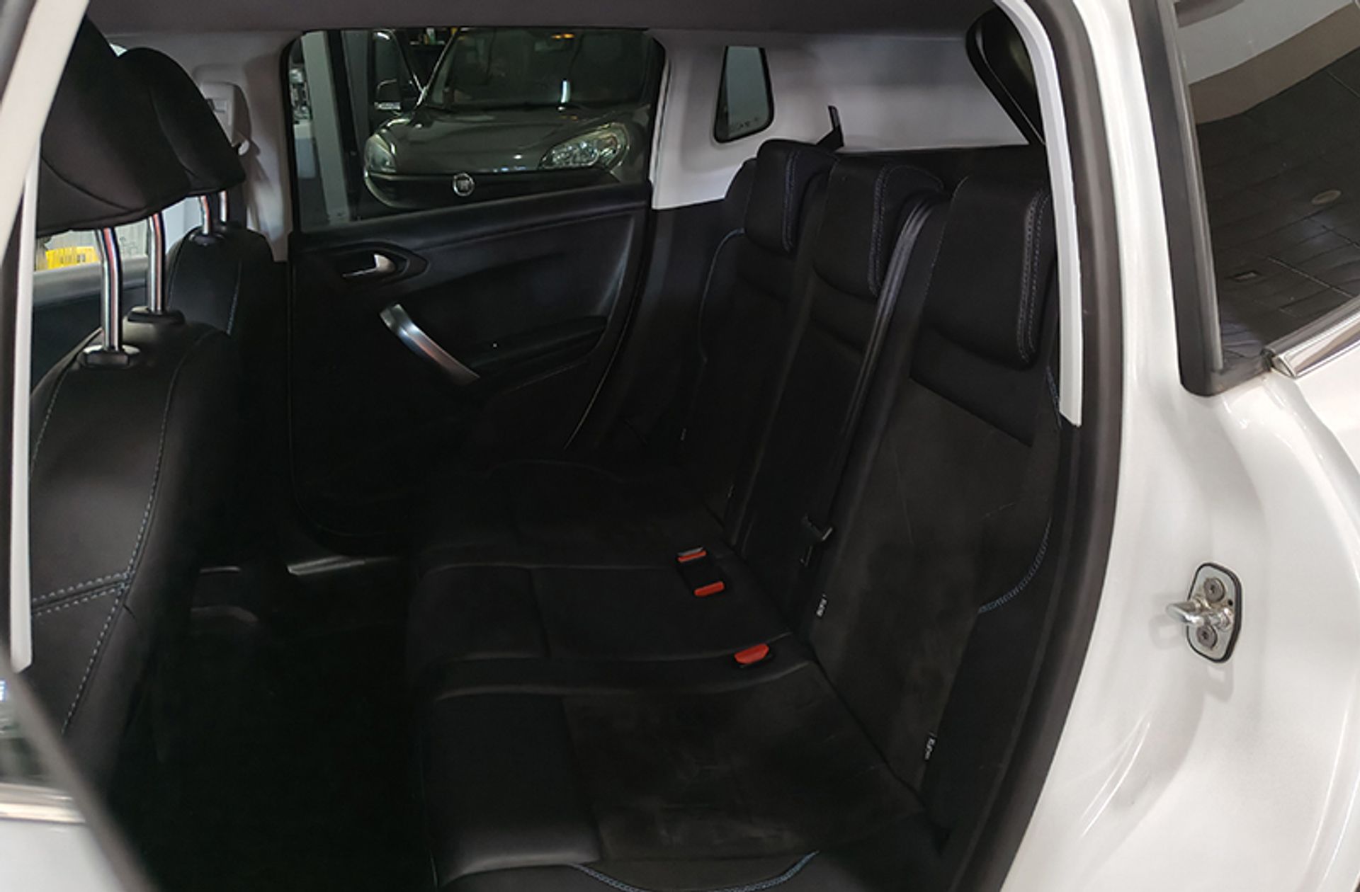 Peugeot 2008 BlueHDi 120 Crossway - foto 13
