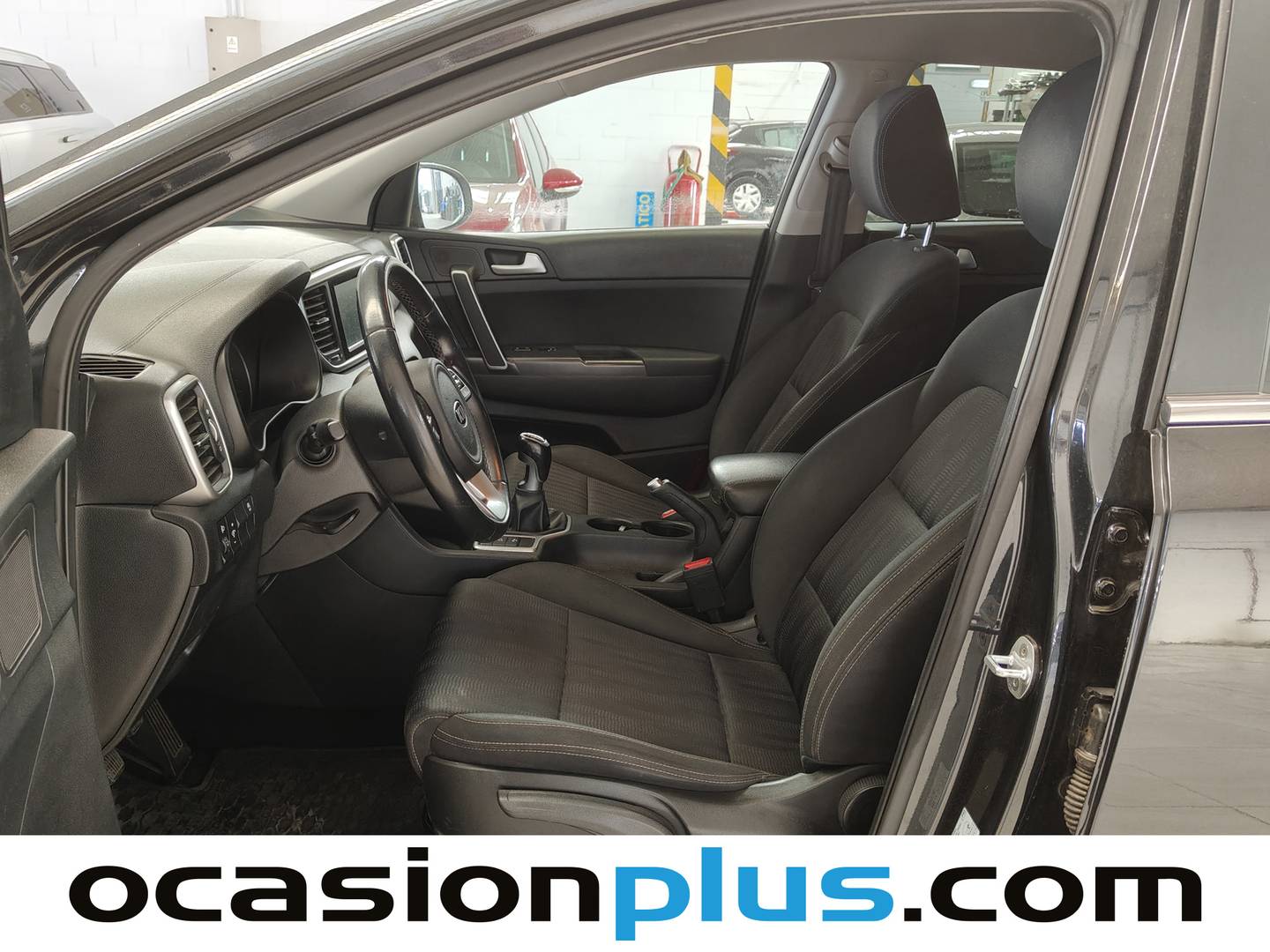 Foto asientos delanteros KIA Sportage KIA Sportage 1.6 CRDi Business 4x2 (136 CV)