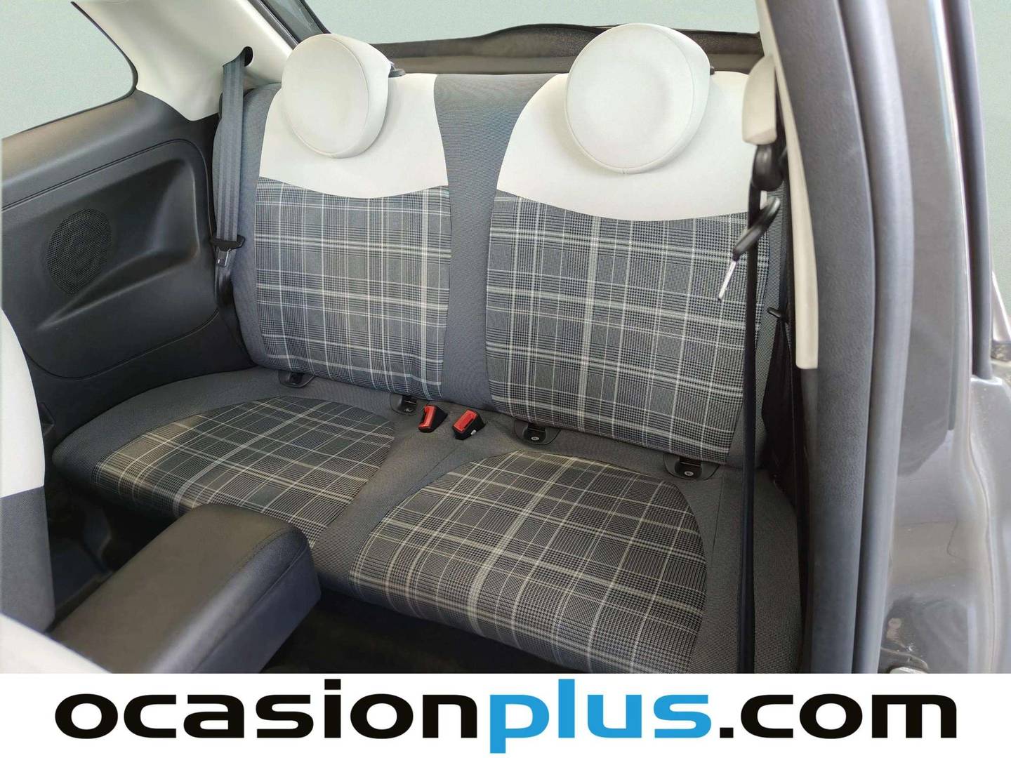 Foto asientos traseros Fiat 500 Fiat 500 1.2 8v Lounge (69 CV)