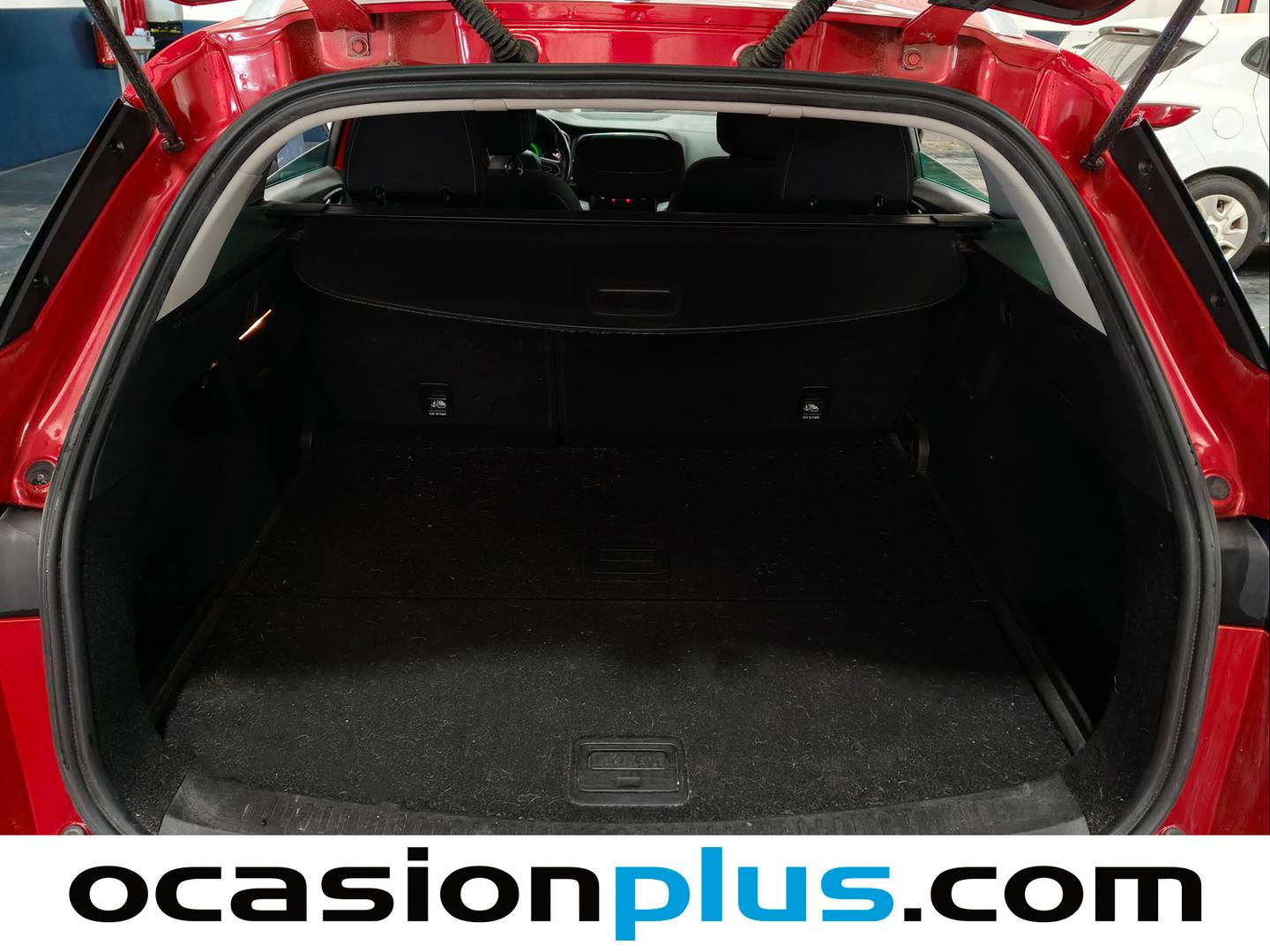 Fotos maletero Renault Mégane Renault Megane LImited TCe  (140 CV) GPF