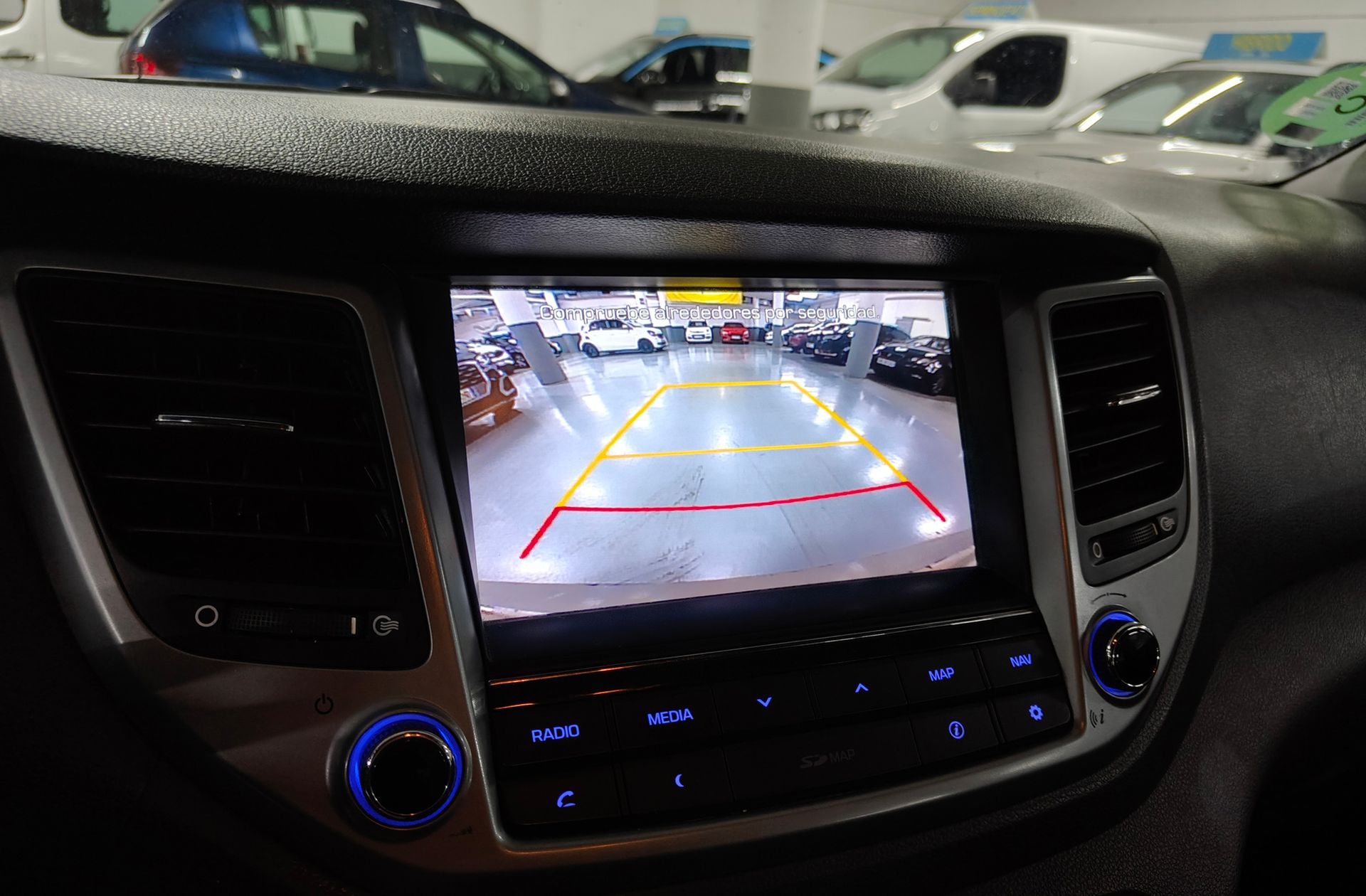 Hyundai Tucson 1.7 CRDi BlueDrive 25 Aniversario 4x2 - foto 8
