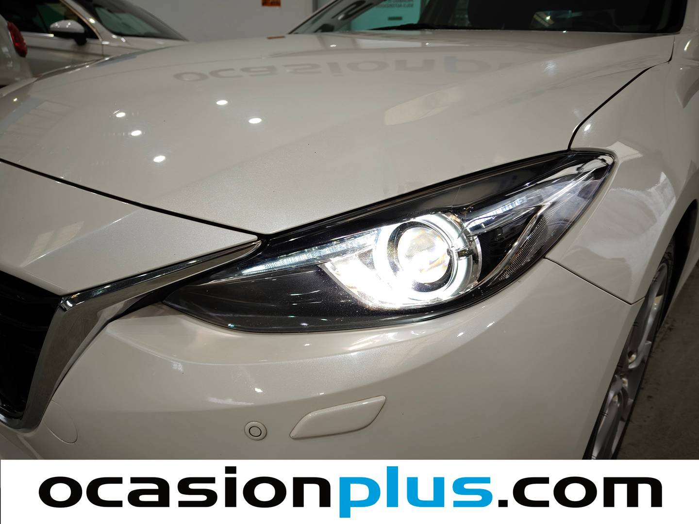 Paquetes del Mazda Mazda3 Mazda Mazda 3 1.5 DE Luxury (105 CV)