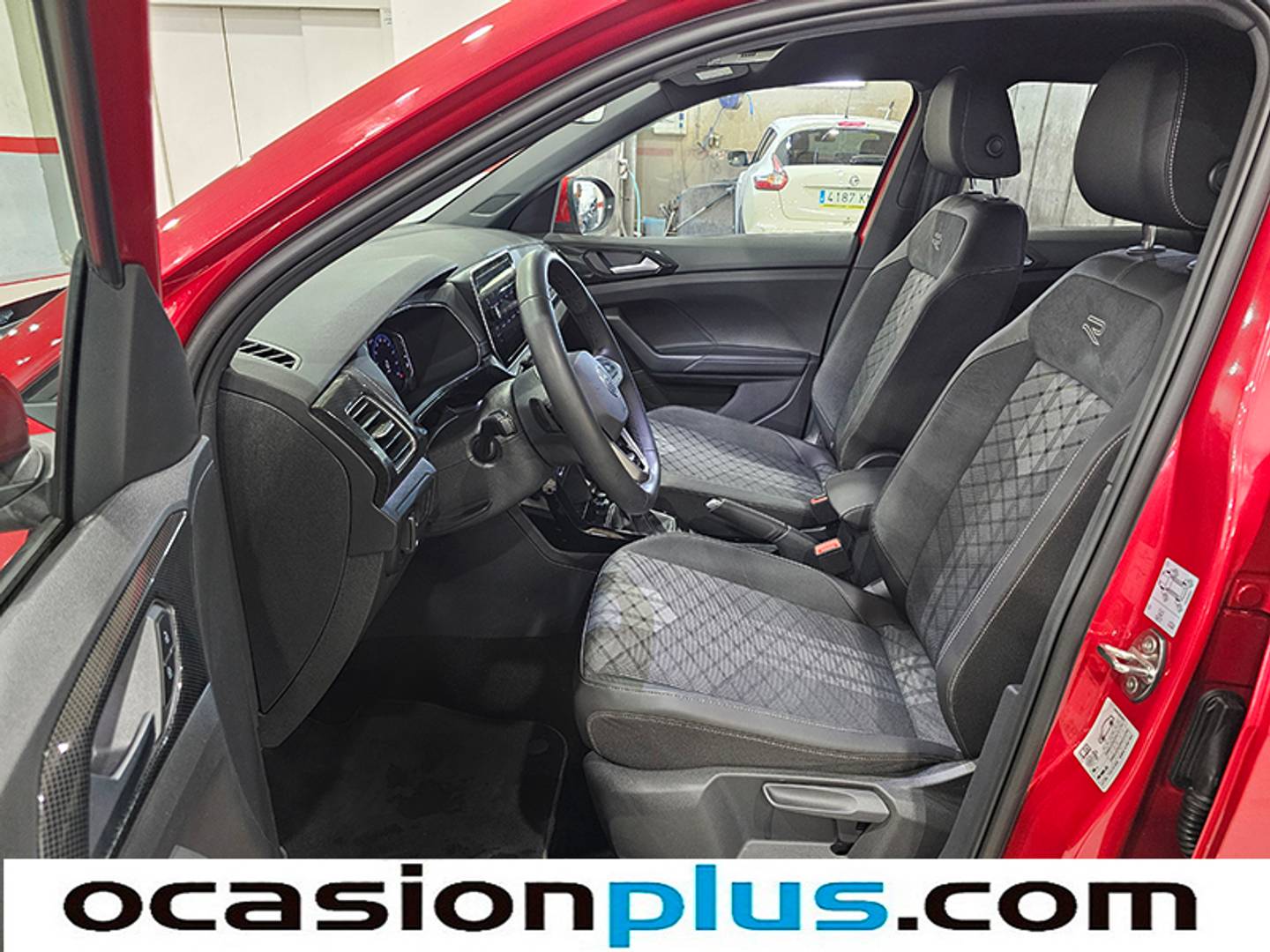 Foto Volkswagen T-Cross Volkswagen T-Cross R-Line 1.0 TSI (116 CV) DSG