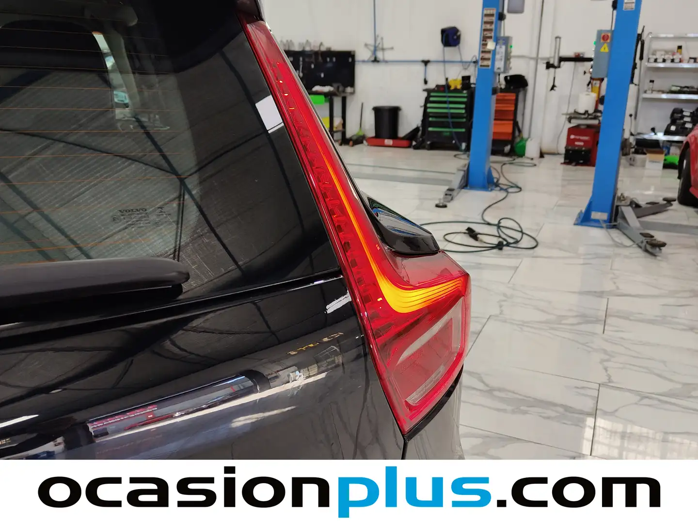 Foto Volvo XC40 Volvo XC40 T4 Momentum Auto (190 CV)