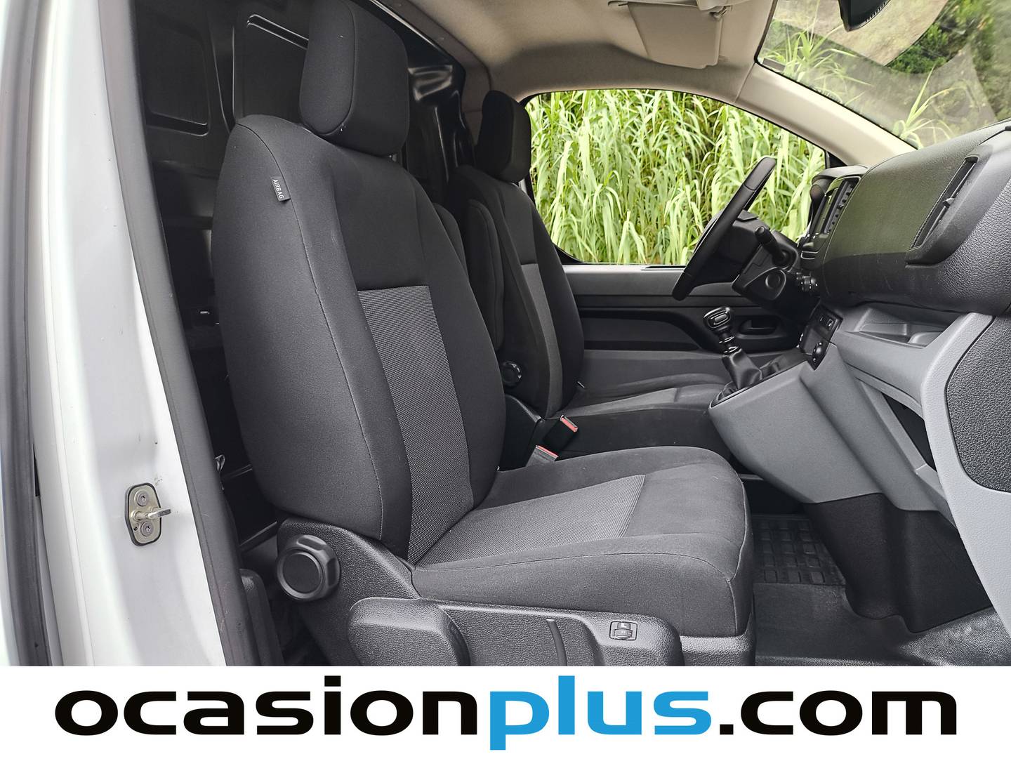 Fotos maletero Peugeot Expert Peugeot Expert Furgon BlueHDi 100 Premium Long (102 CV) 2 Plazas