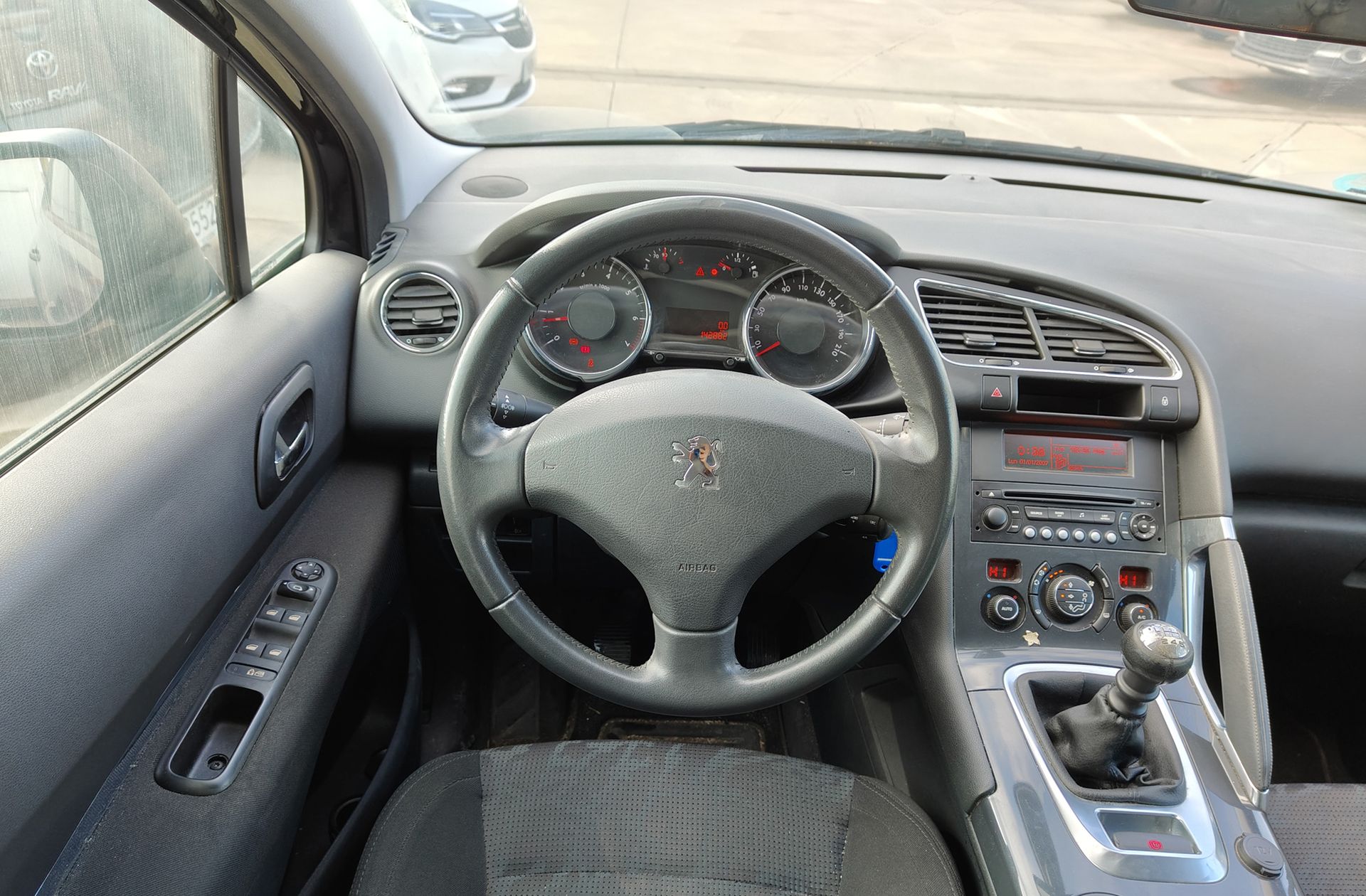 Peugeot 3008 1.6 THP Premium - foto 18
