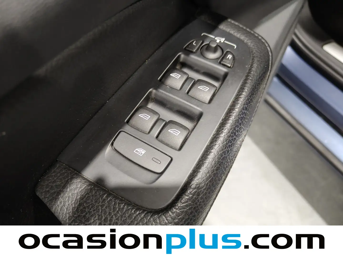 Foto Volvo S60 Volvo S60 B4 G Inscription Auto (197 CV)