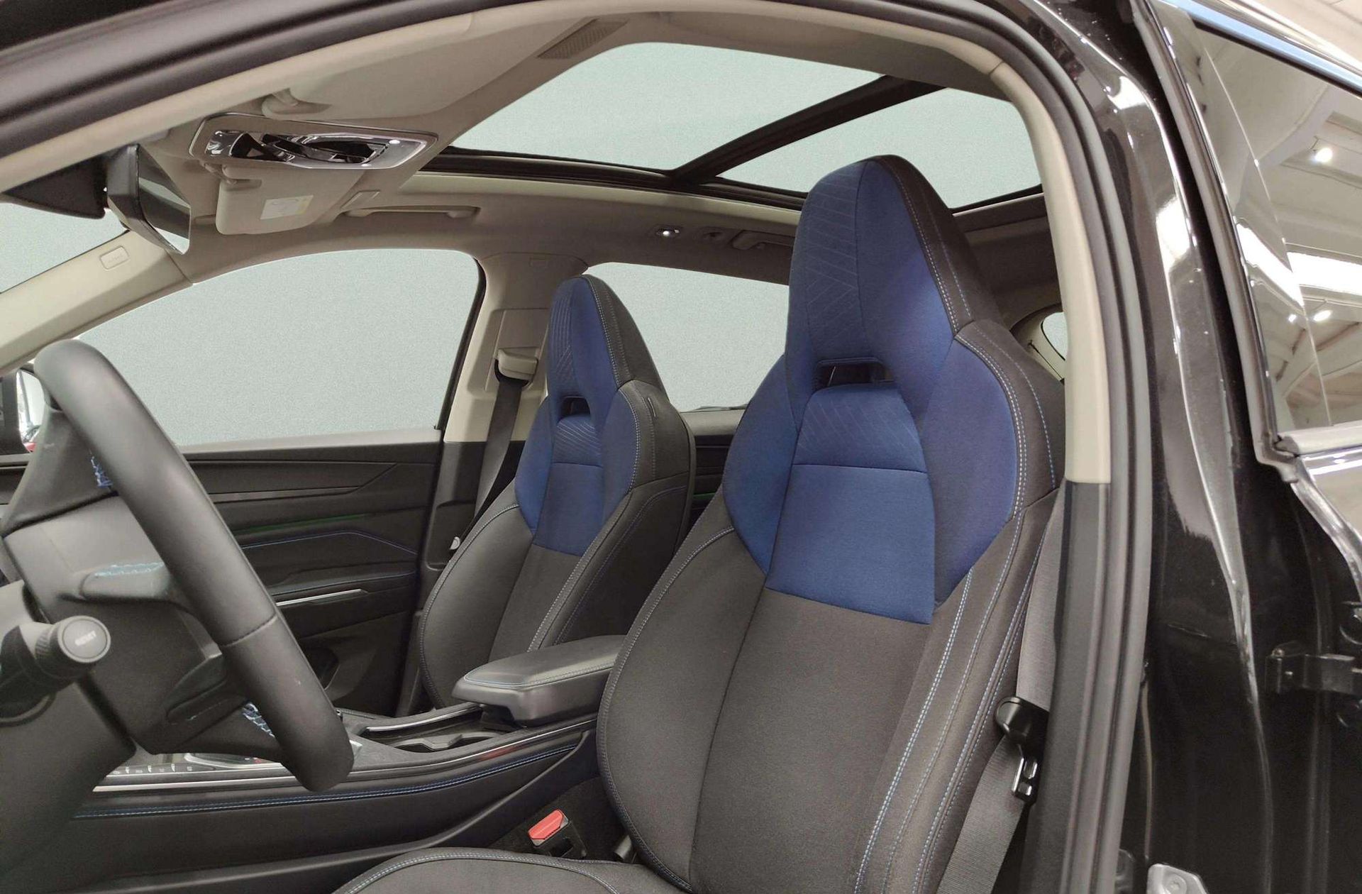 Lynk & Co 01 1.5 PHEV - foto 8