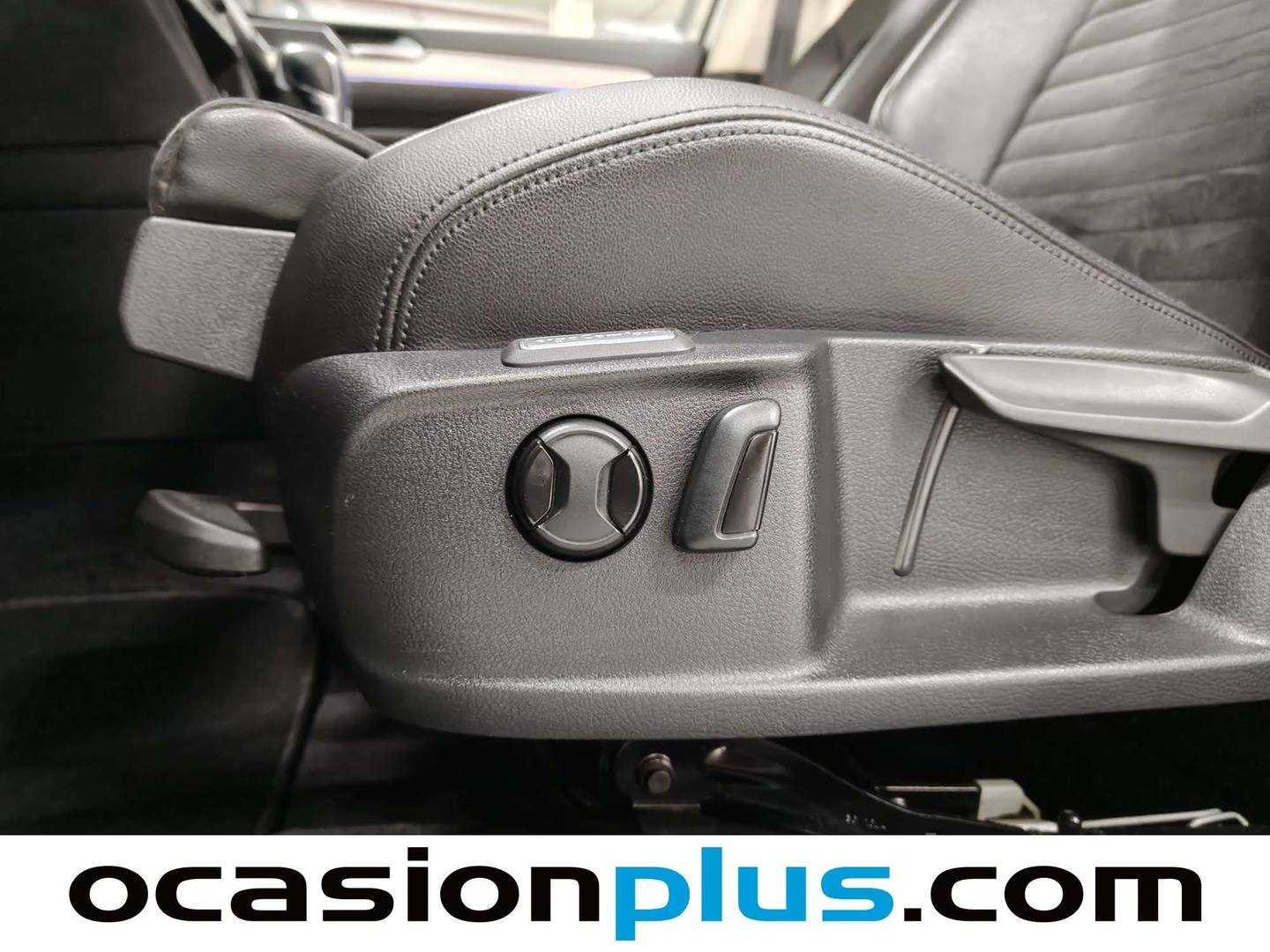 Foto Volkswagen Passat Volkswagen Passat Variant GTE 1.4 TSI e-Power (218 CV) DSG