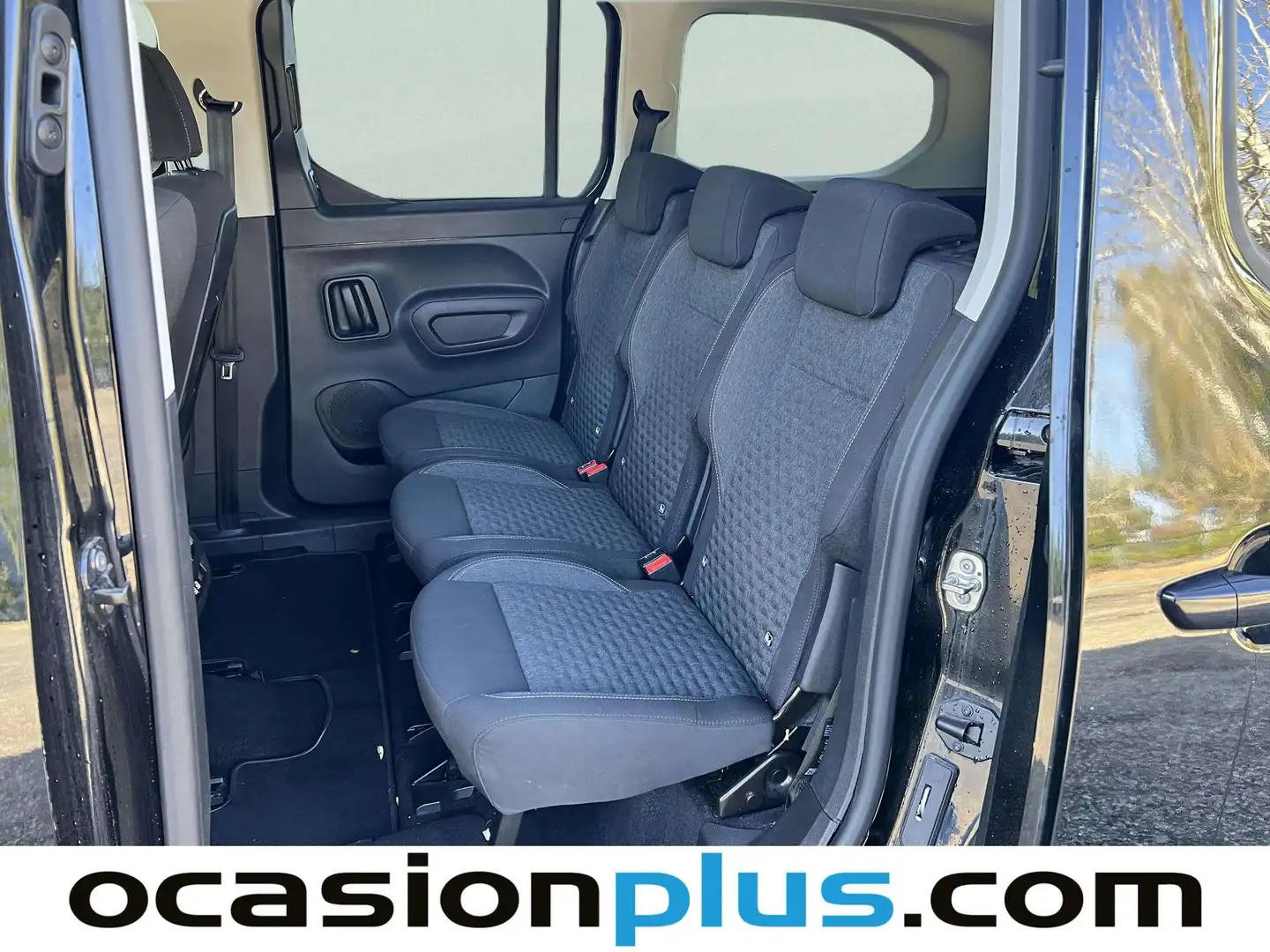 Foto Peugeot Rifter Peugeot Rifter BlueHDi 130 GT Long EAT8 (130 CV) 7 Plazas