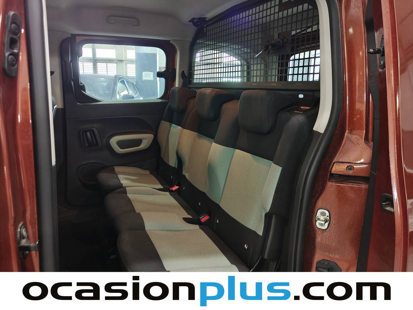 Foto asientos traseros Citroën Berlingo Citroën Berlingo BlueHDi 100 S&S Talla M Feel Business (102 CV)